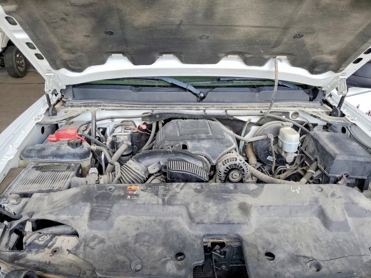 2012 Chevrolet Silverado K1500 Белый vin: 1GCNKPEA2CZ272477