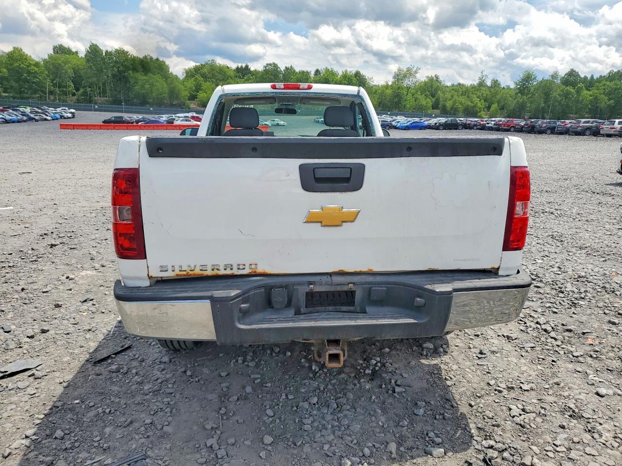 2013 Chevrolet Silverado K1500 Белый vin: 1GCNKPEA2DZ280225