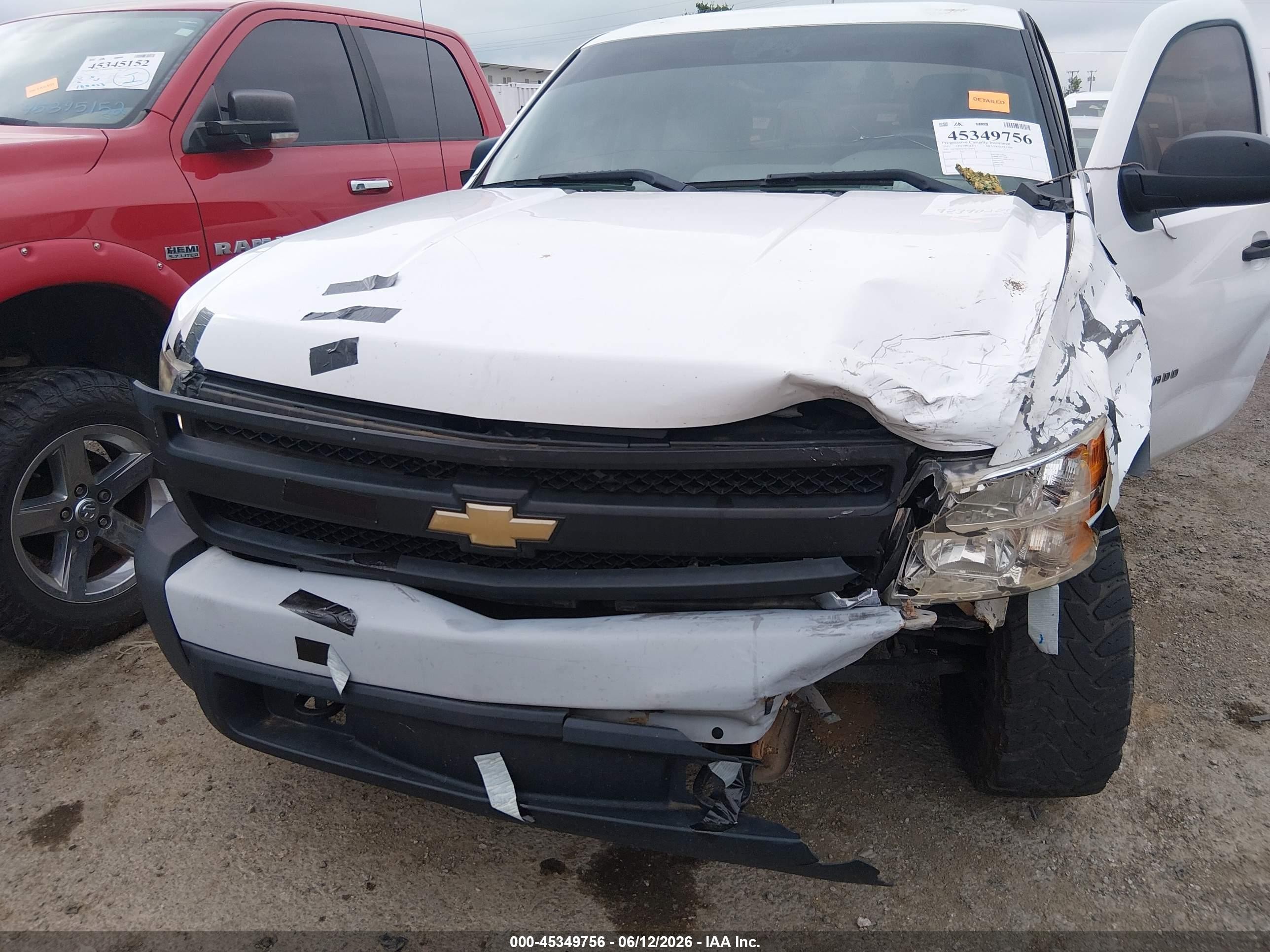 2011 Chevrolet Silverado 1500 Work Truck White vin: 1GCNKPEA4BZ230875