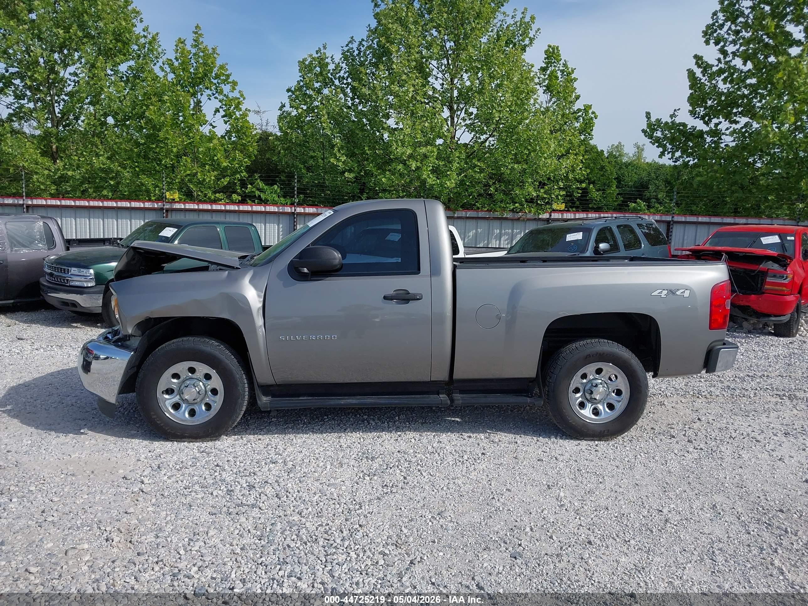 2013 Chevrolet Silverado 1500 Work Truck Серый vin: 1GCNKPEA7DZ314773