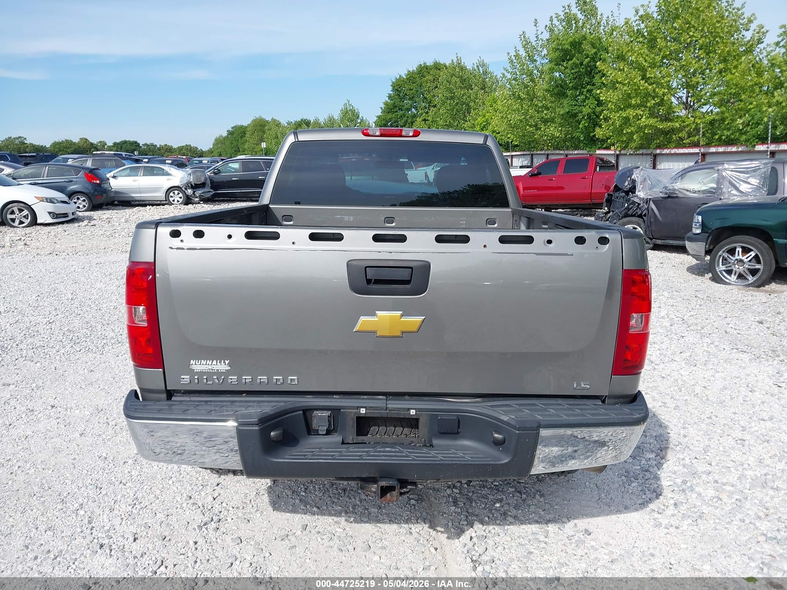 2013 Chevrolet Silverado 1500 Work Truck Серый vin: 1GCNKPEA7DZ314773