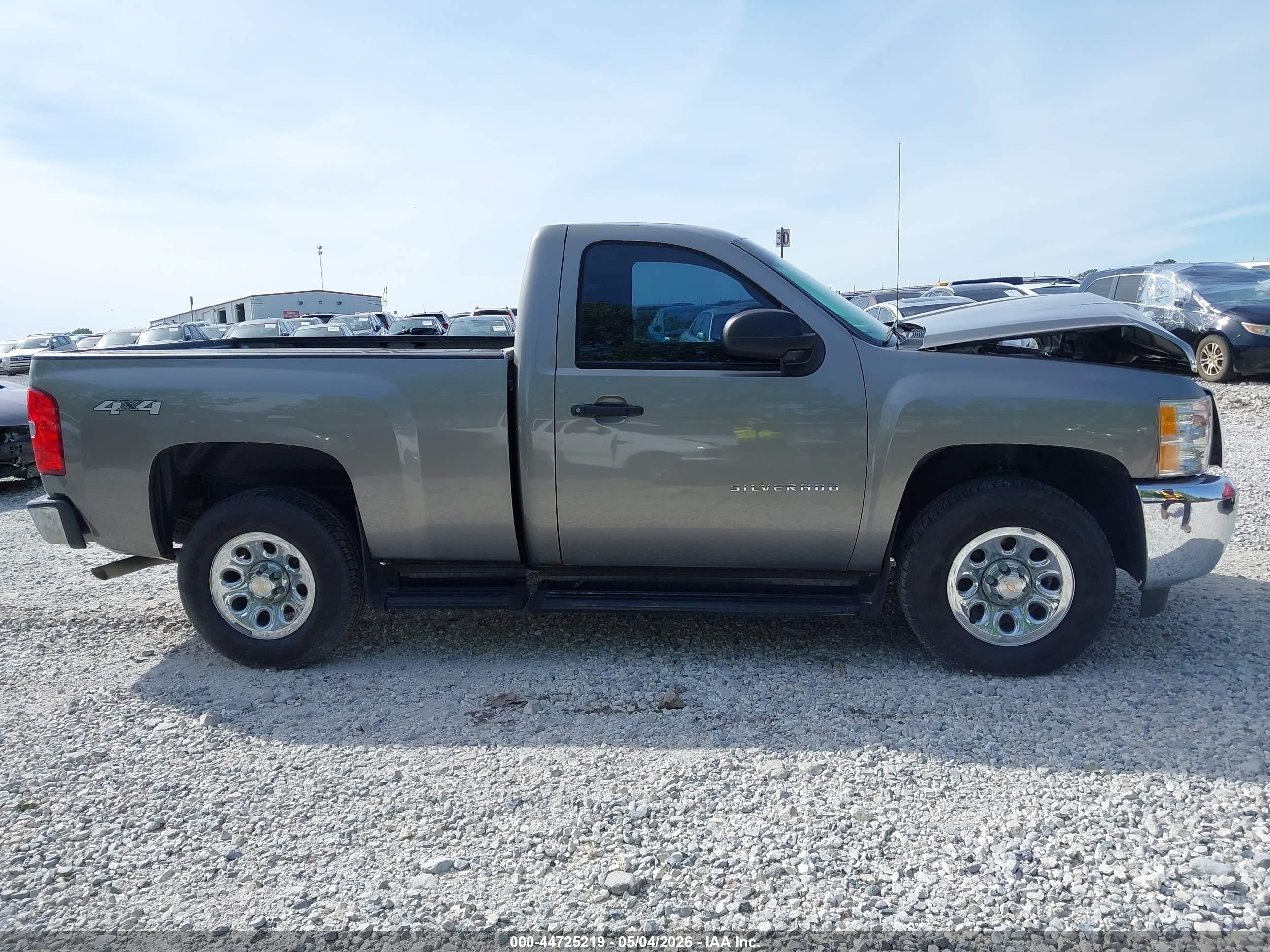 2013 Chevrolet Silverado 1500 Work Truck Серый vin: 1GCNKPEA7DZ314773