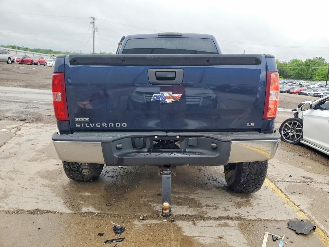 2011 Chevrolet Silverado K1500 Blue vin: 1GCNKPEA8BZ175430