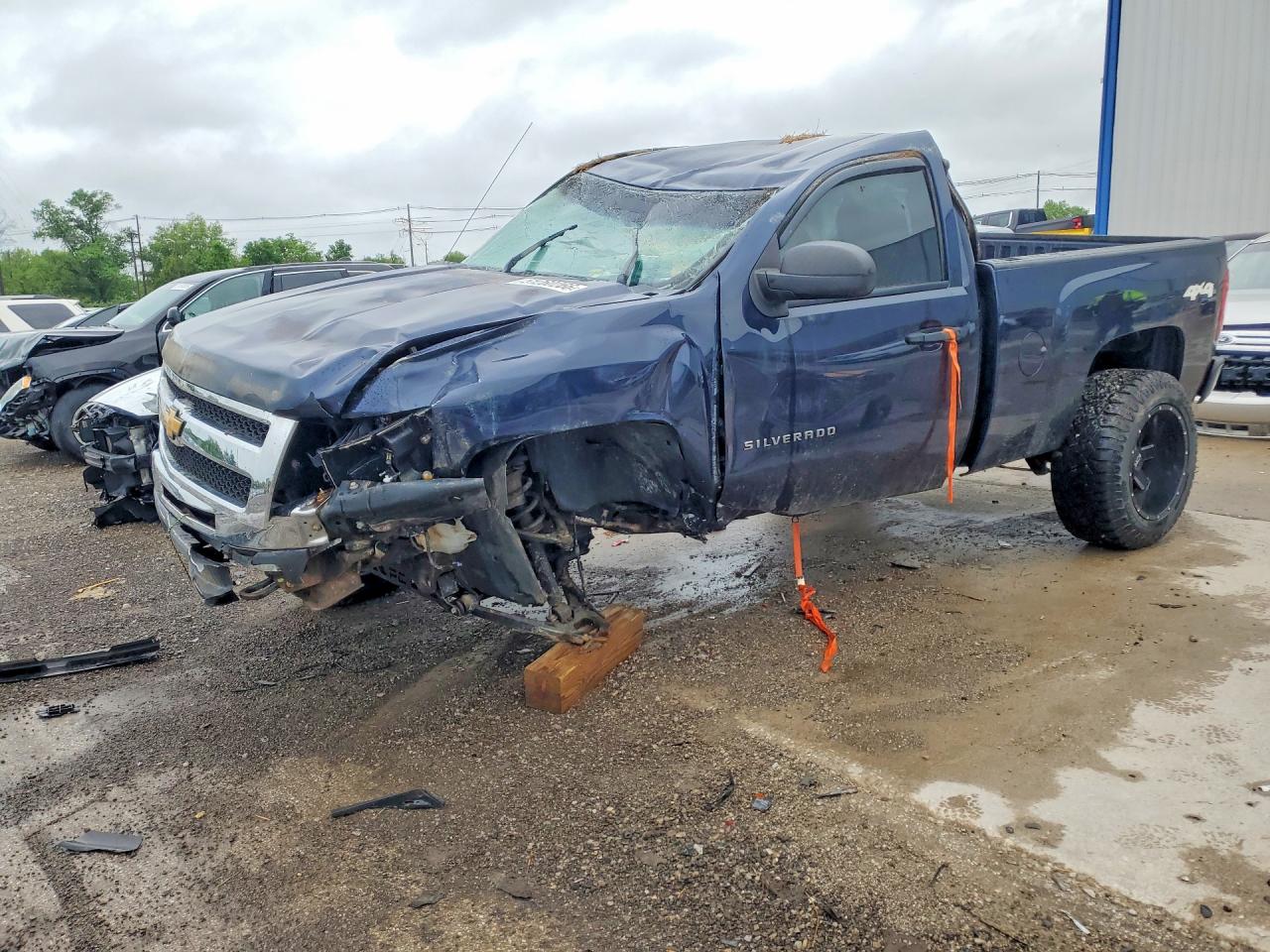 2011 Chevrolet Silverado K1500 Blue vin: 1GCNKPEA8BZ175430