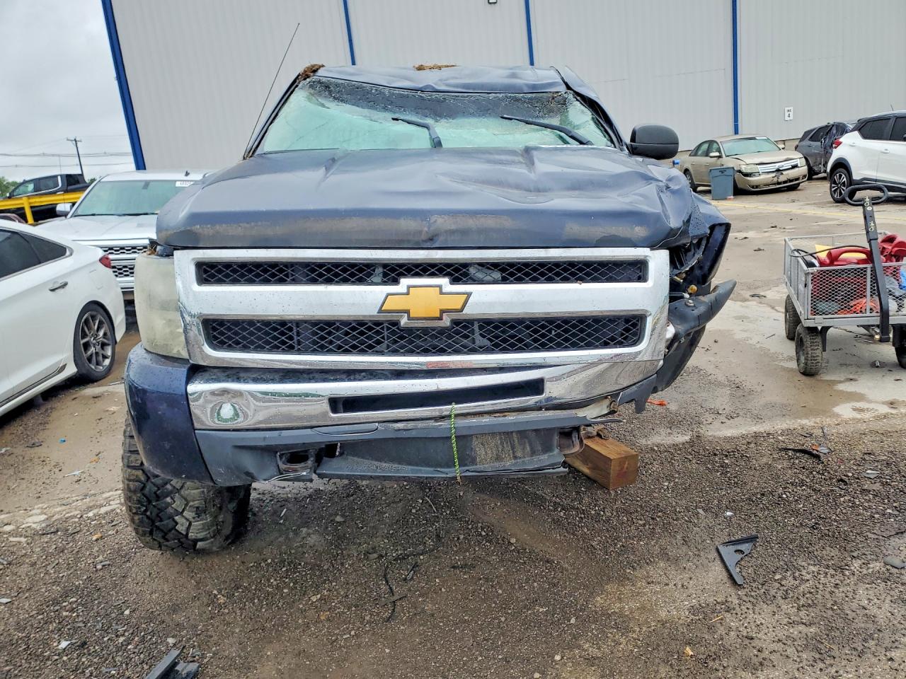 2011 Chevrolet Silverado K1500 Blue vin: 1GCNKPEA8BZ175430
