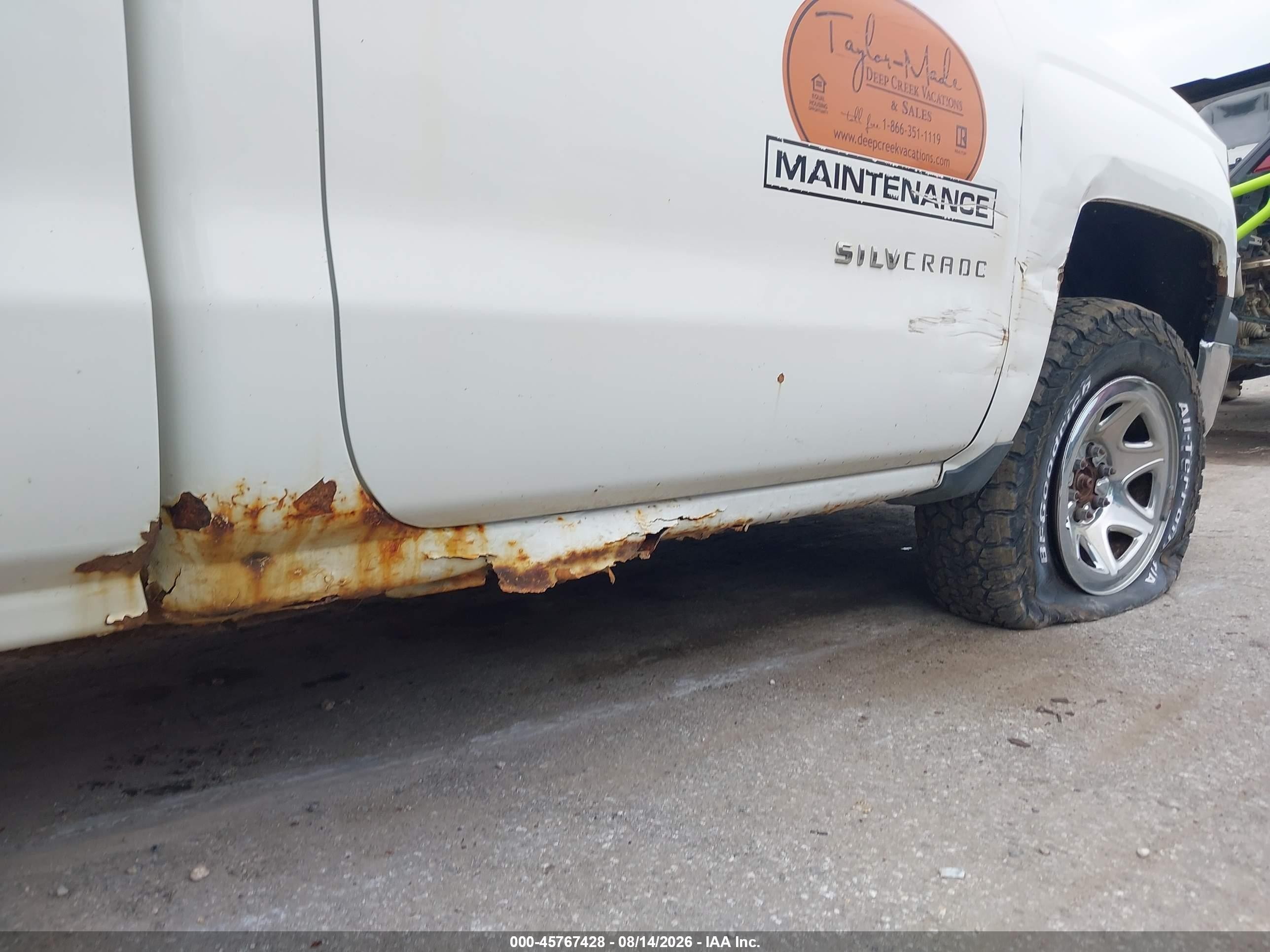 2015 Chevrolet Silverado 1500 Ls White vin: 1GCNKPEC1FZ156161