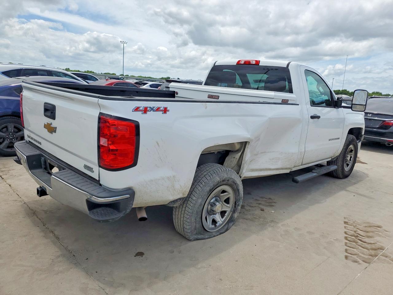 2014 Chevrolet Silverado K1500 White vin: 1GCNKPEC3EZ276865