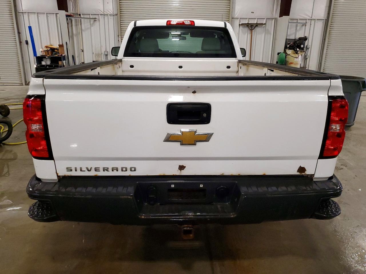 2015 Chevrolet Silverado K1500 White vin: 1GCNKPEC3FZ242720