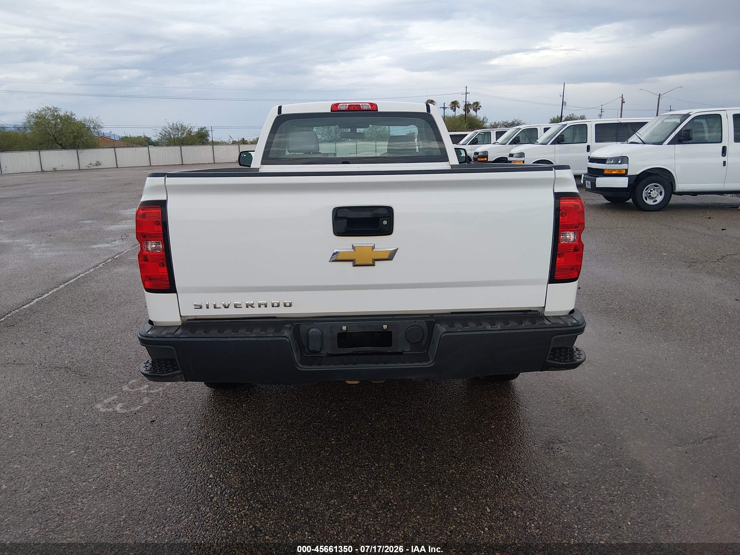 2015 Chevrolet Silverado 1500 Work Truck White vin: 1GCNKPEH5FZ342376