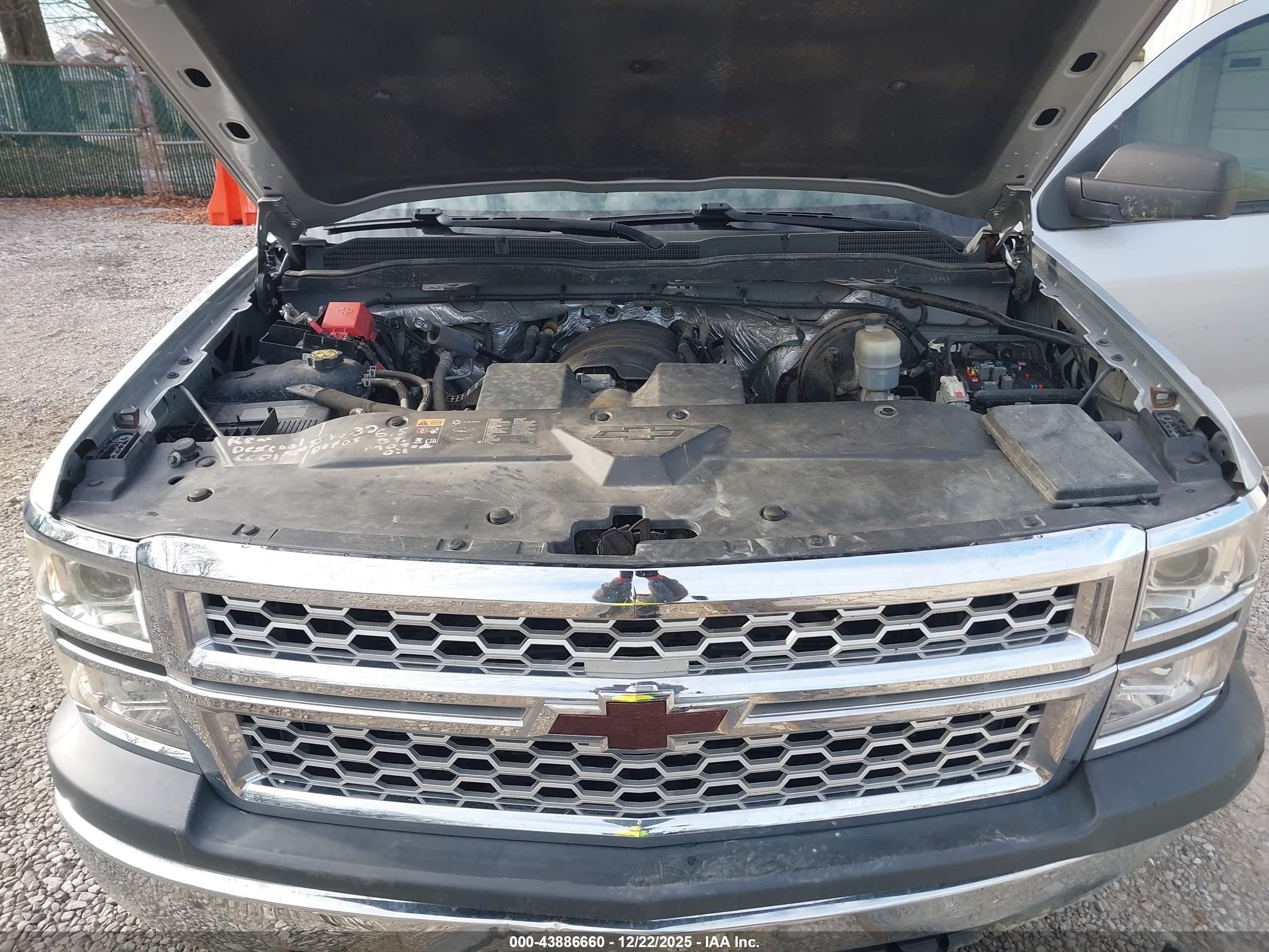 2015 Chevrolet Silverado 1500 Wt Silver vin: 1GCNKPEH6FZ408868