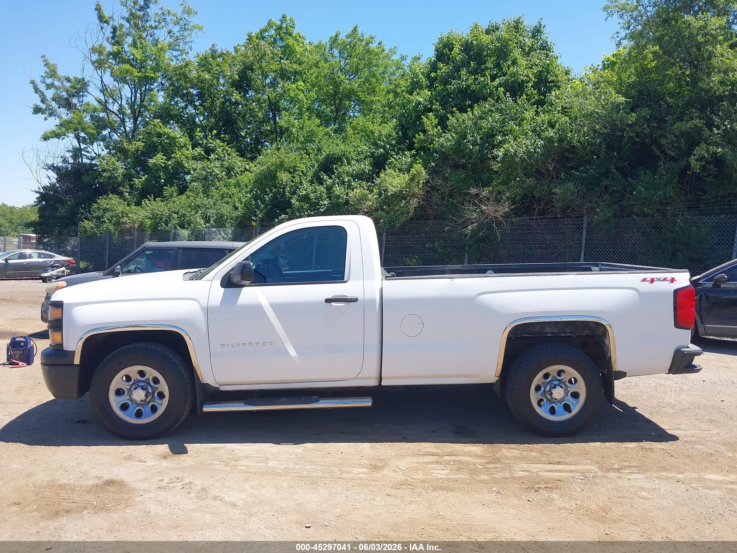2014 Chevrolet Silverado 1500 Work Truck 1wt vin: 1GCNKPEH8EZ287243