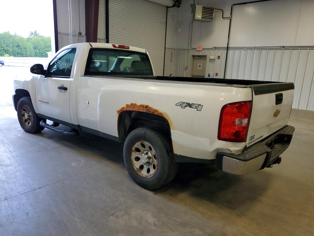 2013 Chevrolet Silverado K1500 White vin: 1GCNKPEX8DZ148817