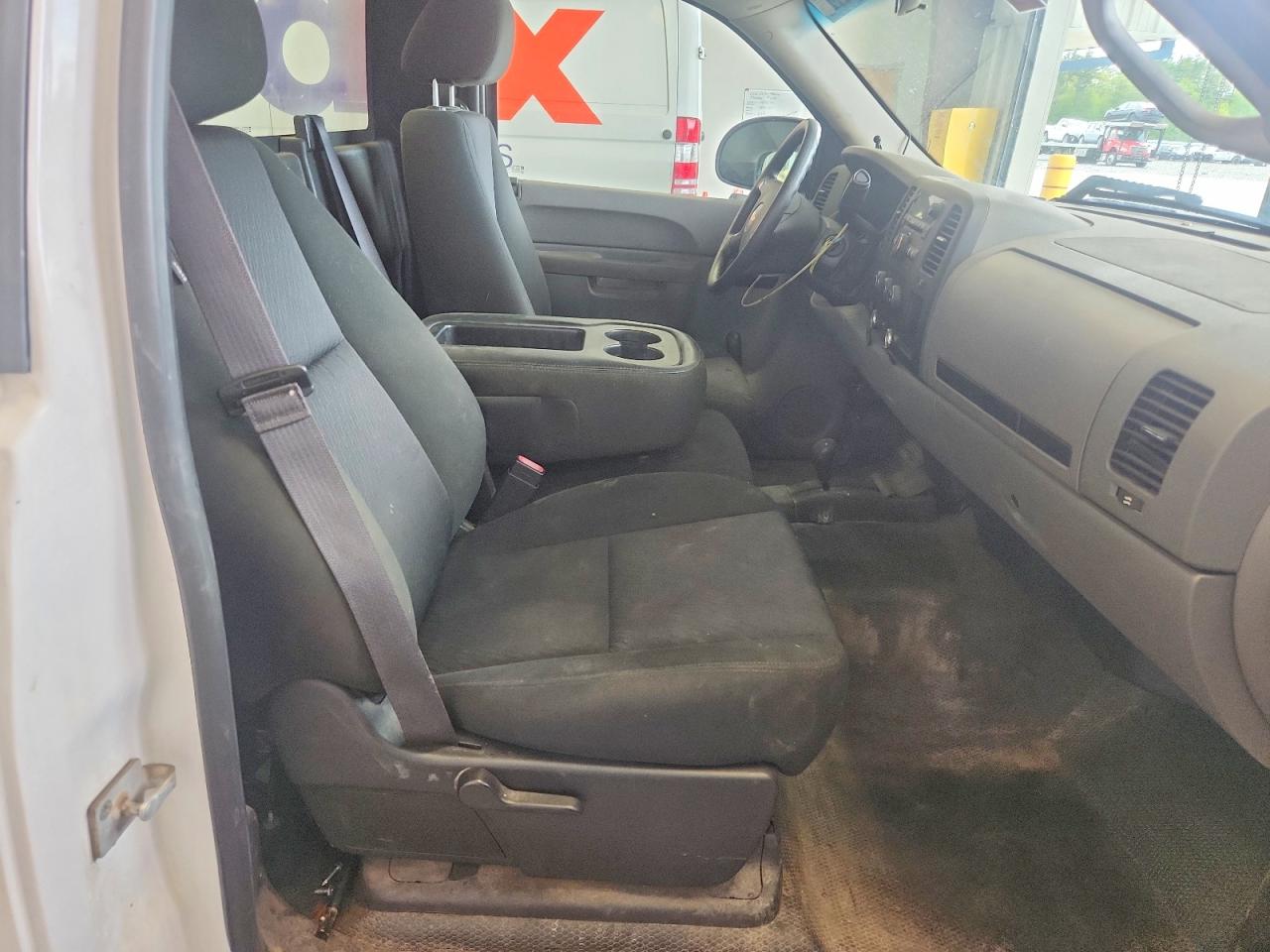 2013 Chevrolet Silverado K1500 White vin: 1GCNKPEX8DZ148817