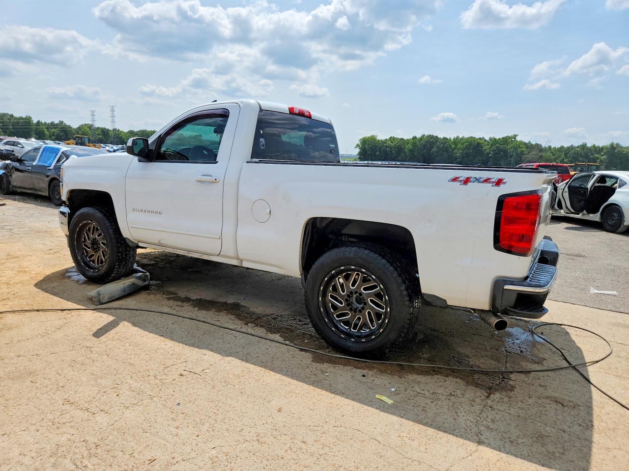 2015 Chevrolet Silverado K1500 Lt White vin: 1GCNKREC5FZ362546