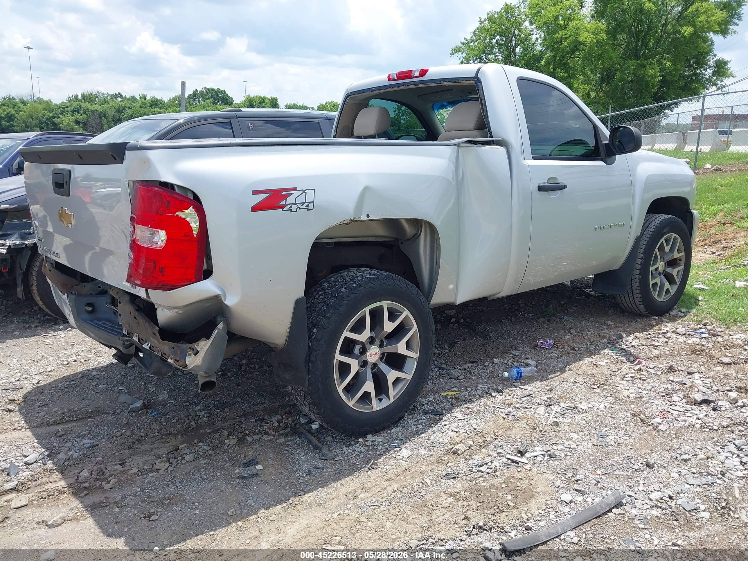2011 Chevrolet Silverado 1500 Lt Silver vin: 1GCNKSE08BZ283539