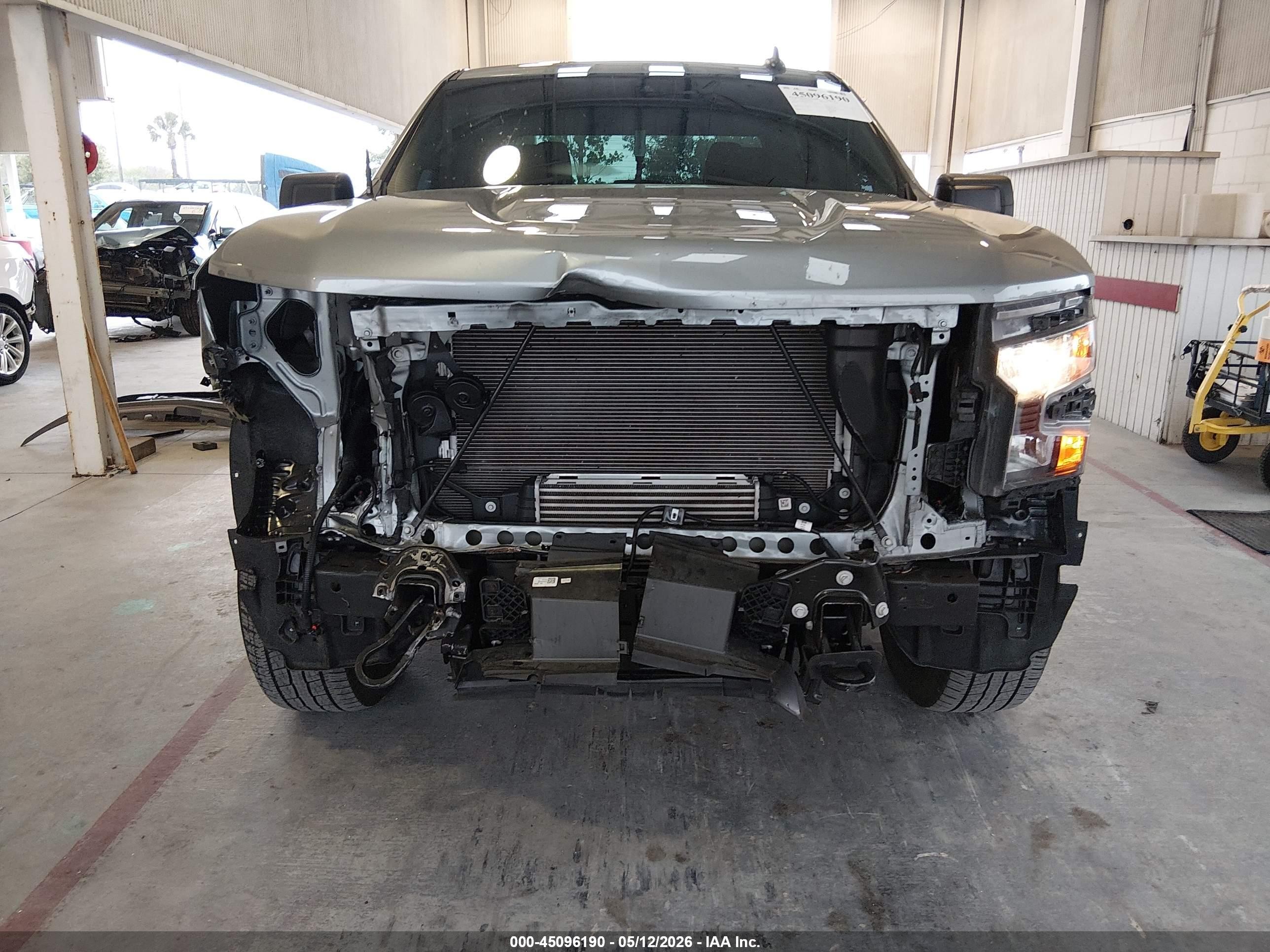 2024 Chevrolet Silverado 1500 2wd  Short Bed Custom Серый vin: 1GCPABEK9RZ347546