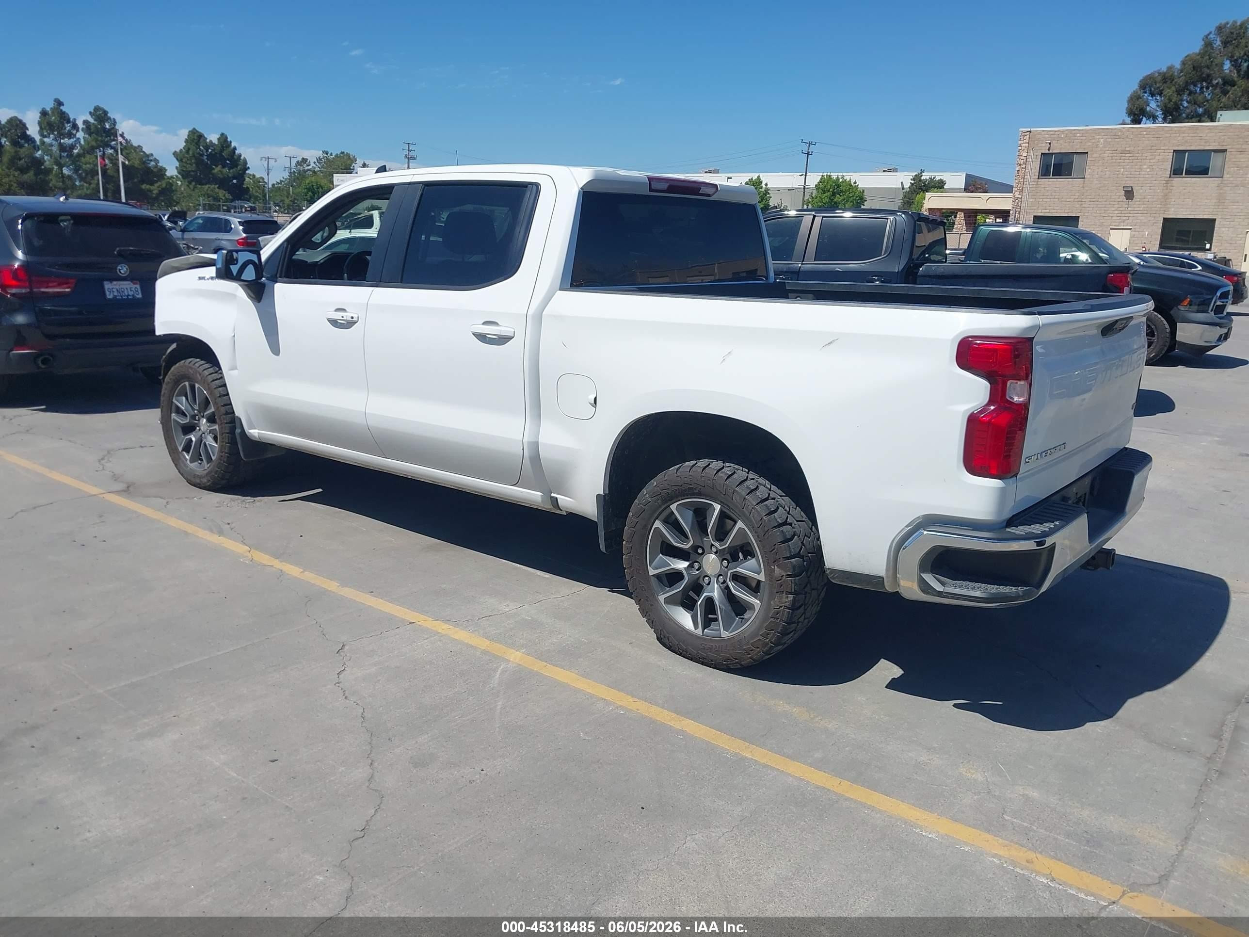 2023 Chevrolet Silverado 1500 2wd  Short Bed Lt White vin: 1GCPACEK6PZ185118