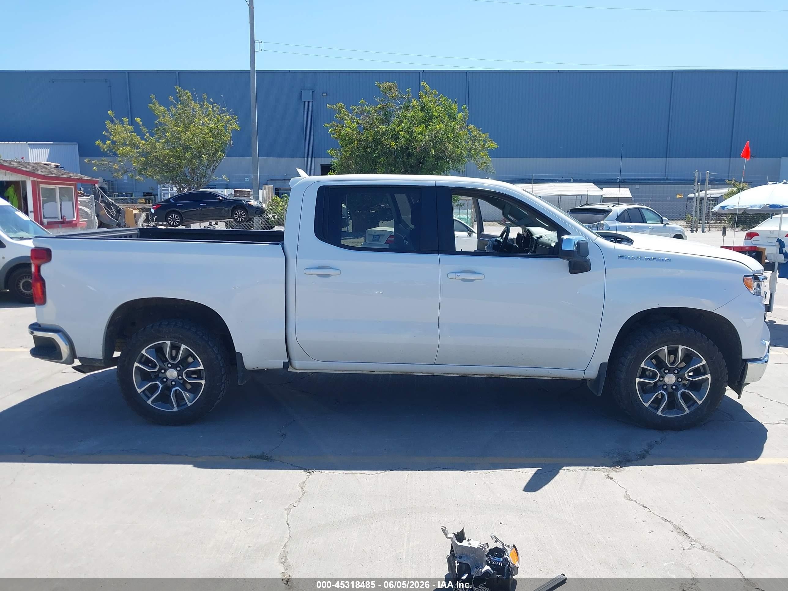 2023 Chevrolet Silverado 1500 2wd  Short Bed Lt White vin: 1GCPACEK6PZ185118