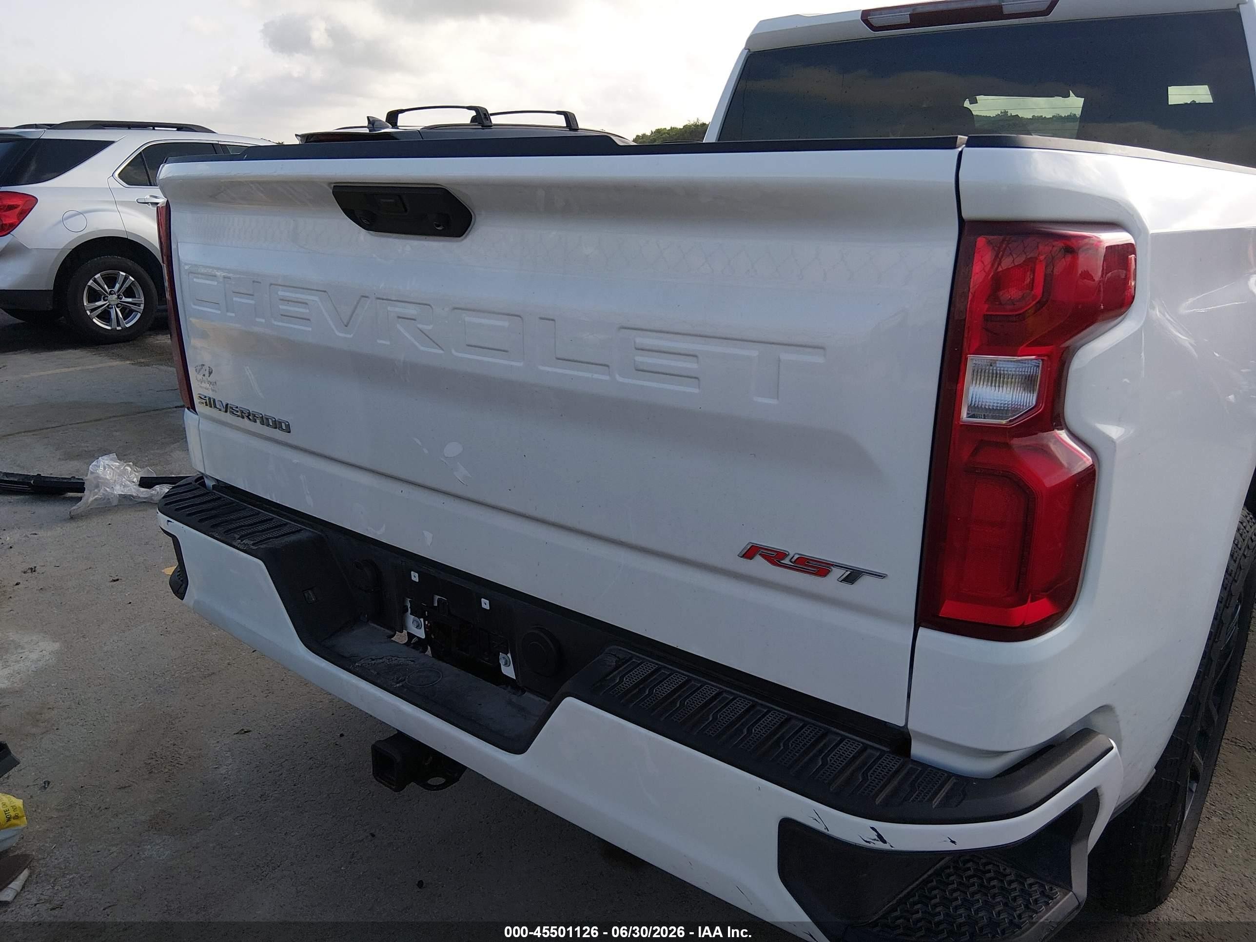2026 Chevrolet Silverado 1500 2wd  Short Bed Rst White vin: 1GCPAWEK9TZ237482