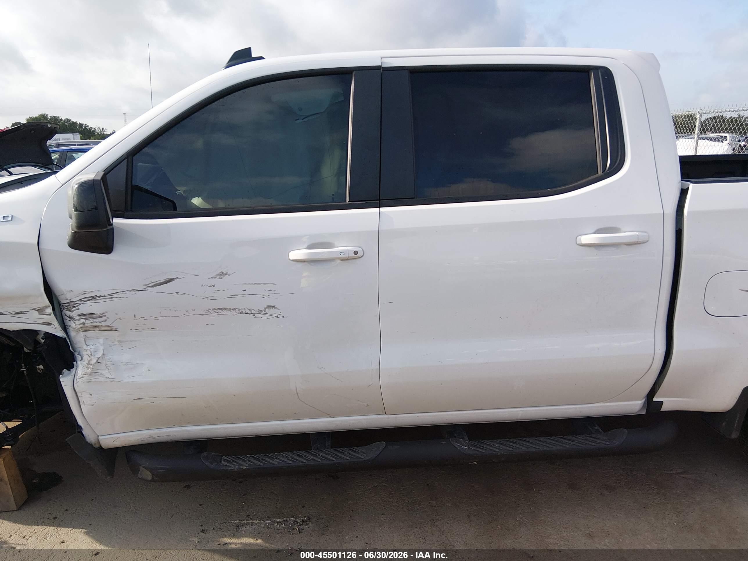 2026 Chevrolet Silverado 1500 2wd  Short Bed Rst White vin: 1GCPAWEK9TZ237482