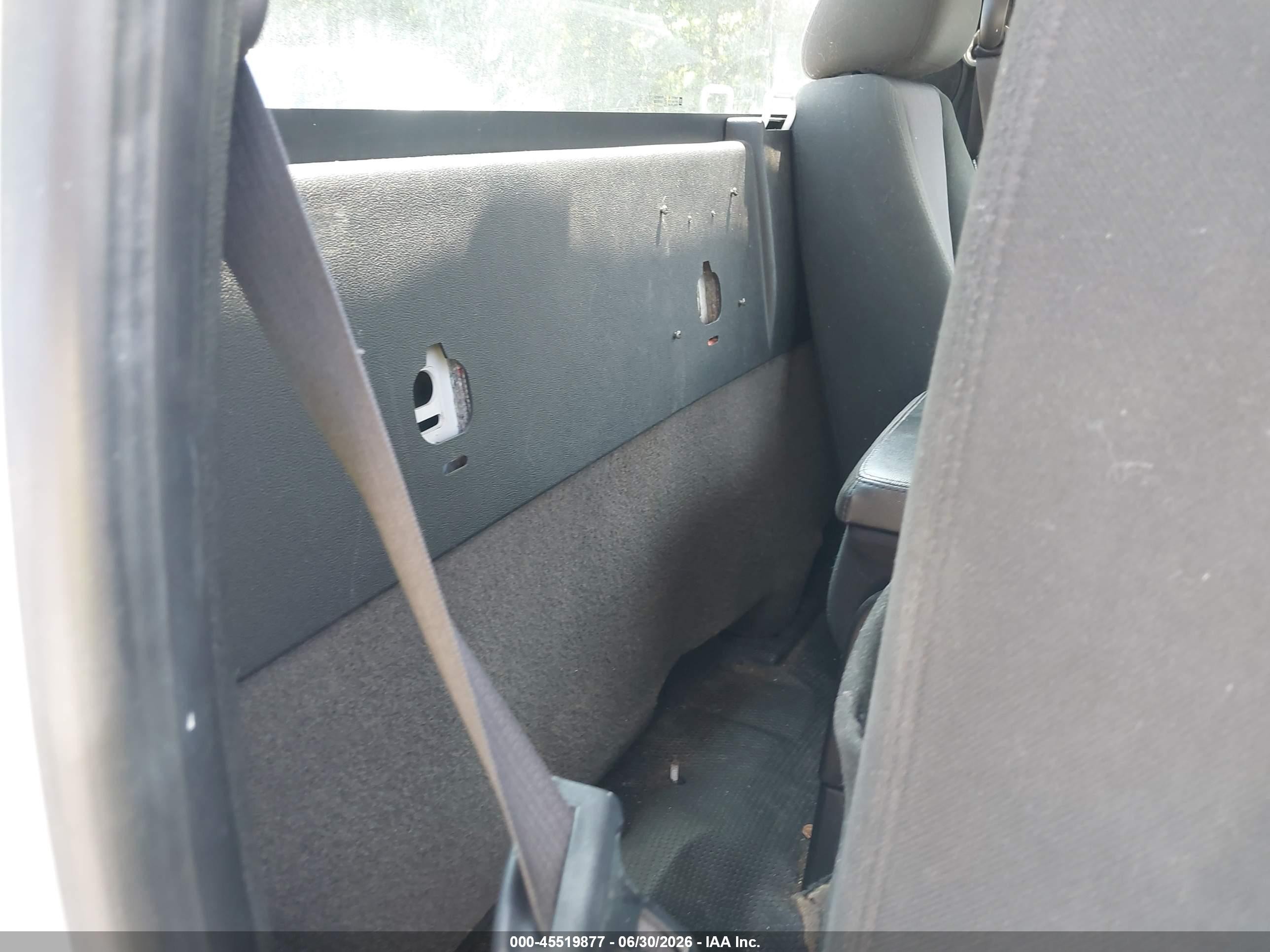 2010 Chevrolet Silverado 1500 Work Truck White vin: 1GCPCPEA5AZ167757