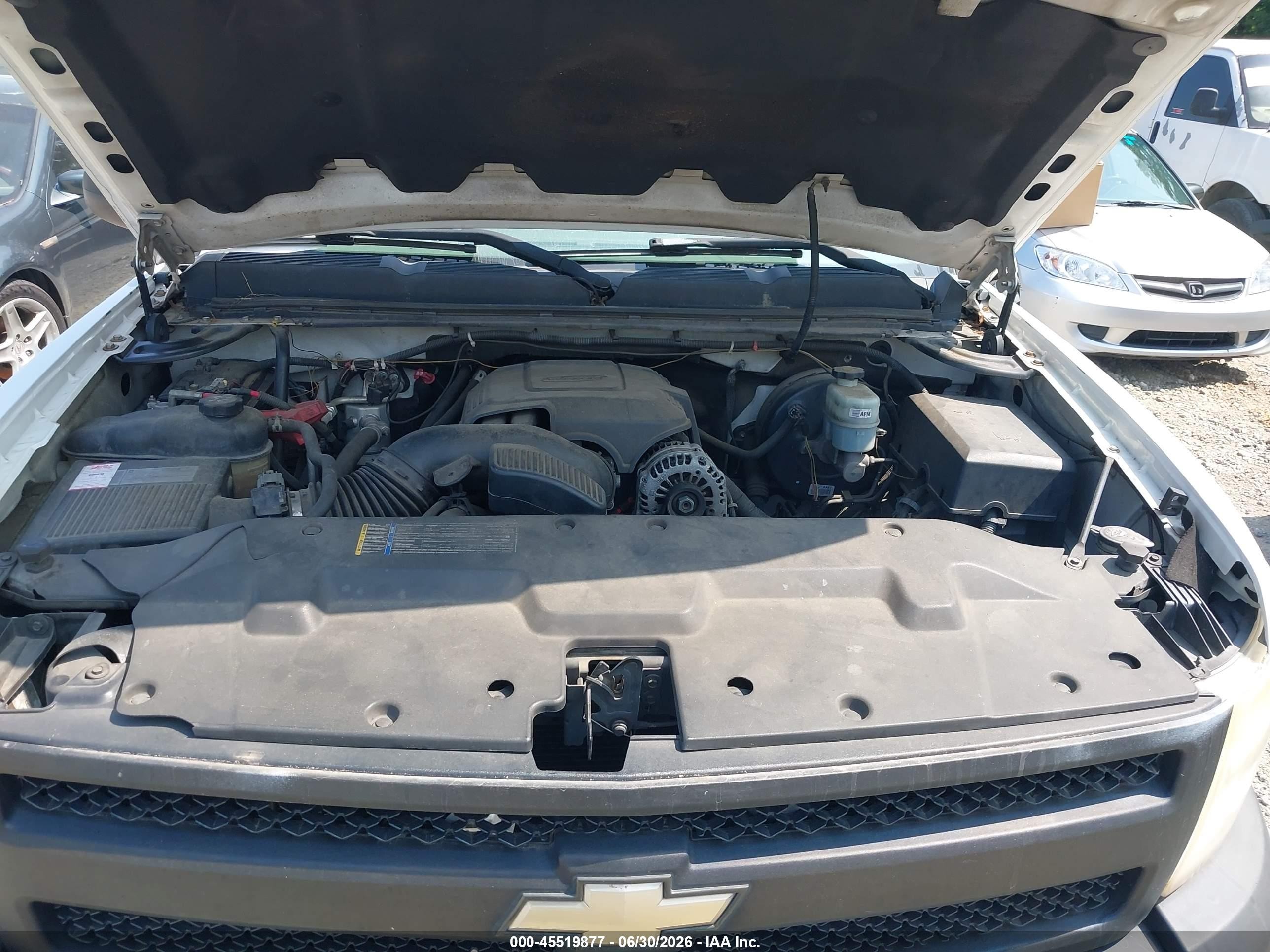 2010 Chevrolet Silverado 1500 Work Truck White vin: 1GCPCPEA5AZ167757