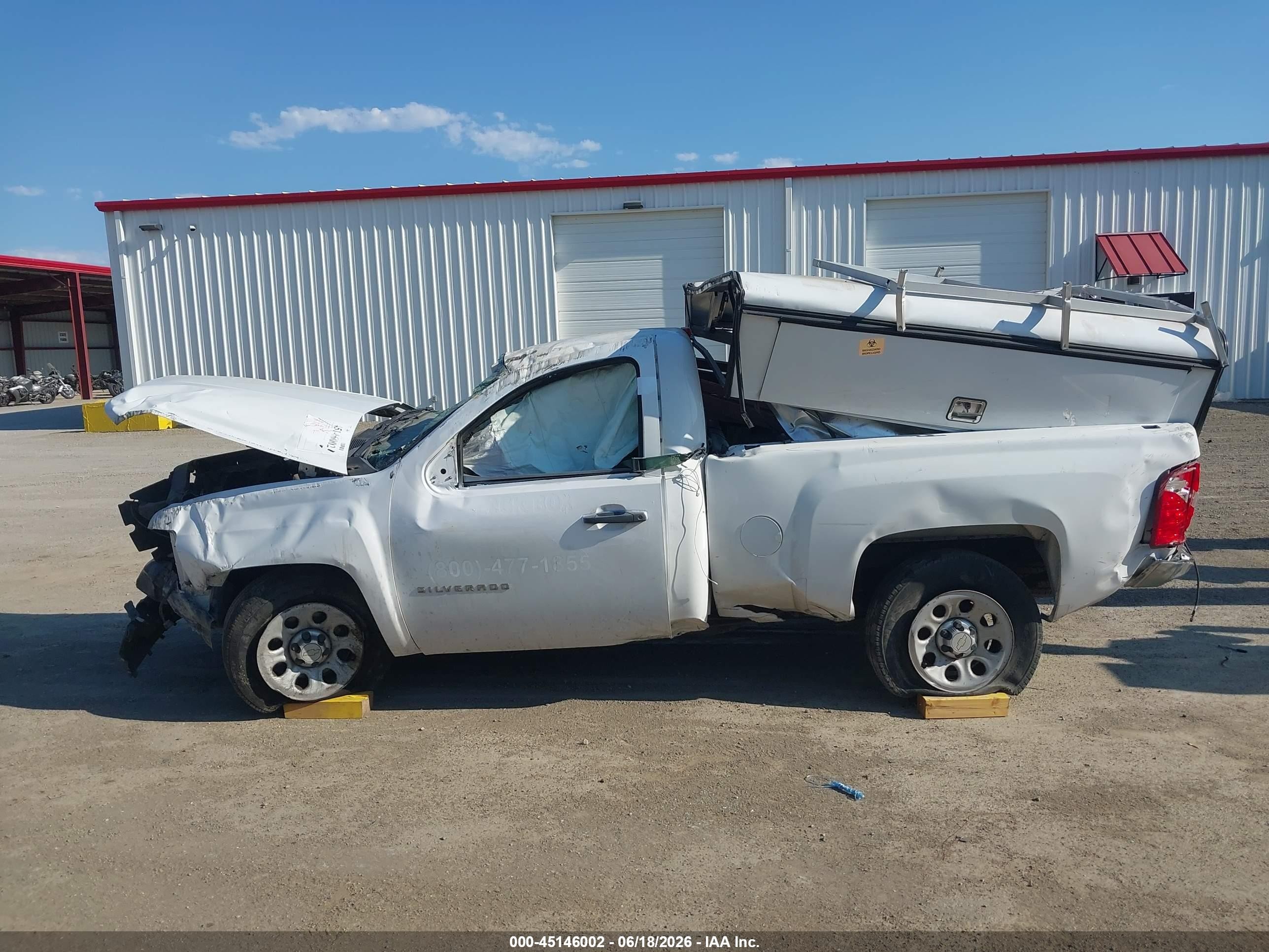 2010 Chevrolet Silverado 1500 Work Truck White vin: 1GCPCPEX2AZ134462