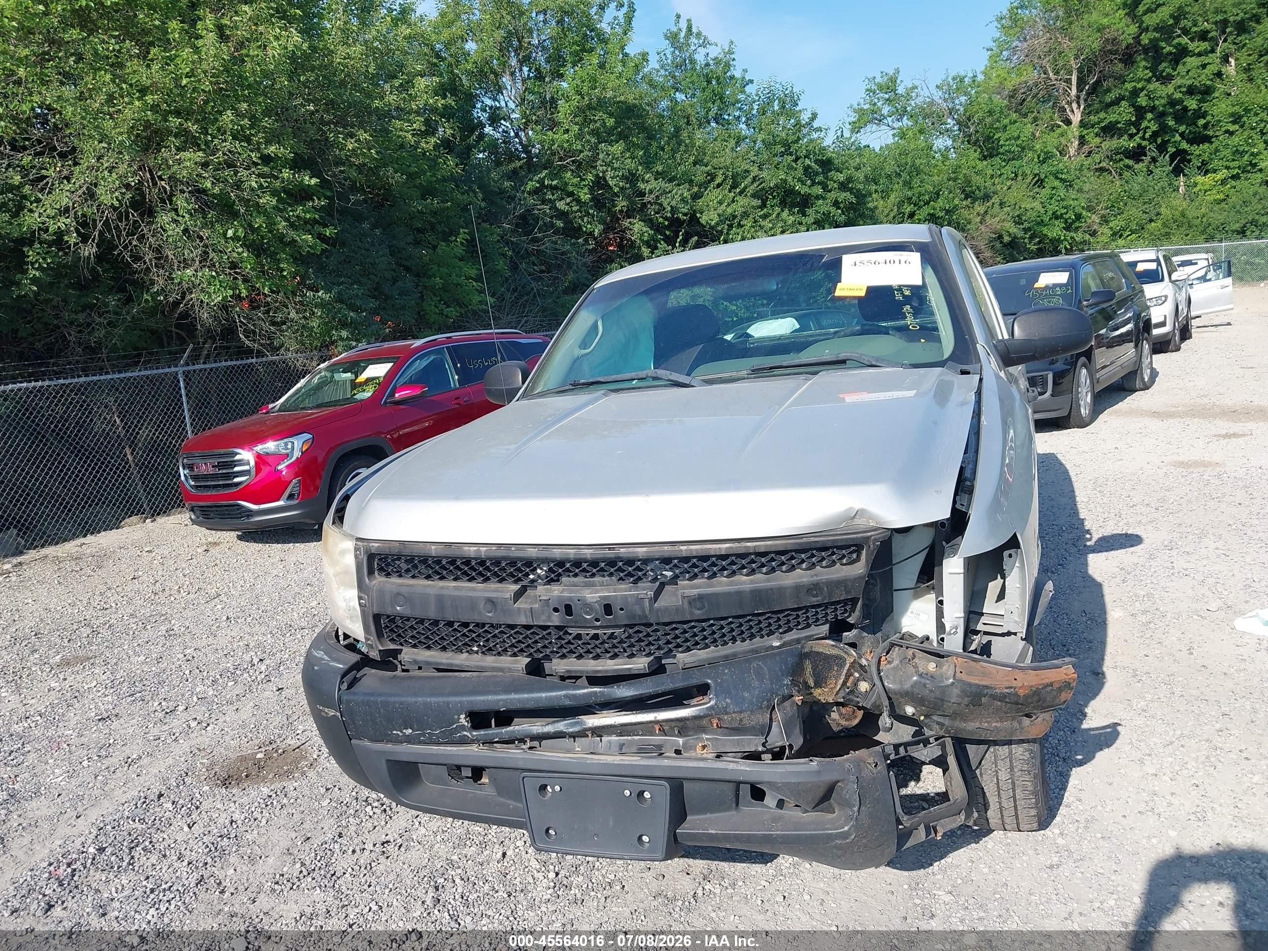 2010 Chevrolet Silverado 1500 Work Truck Silver vin: 1GCPCPEX2AZ246937
