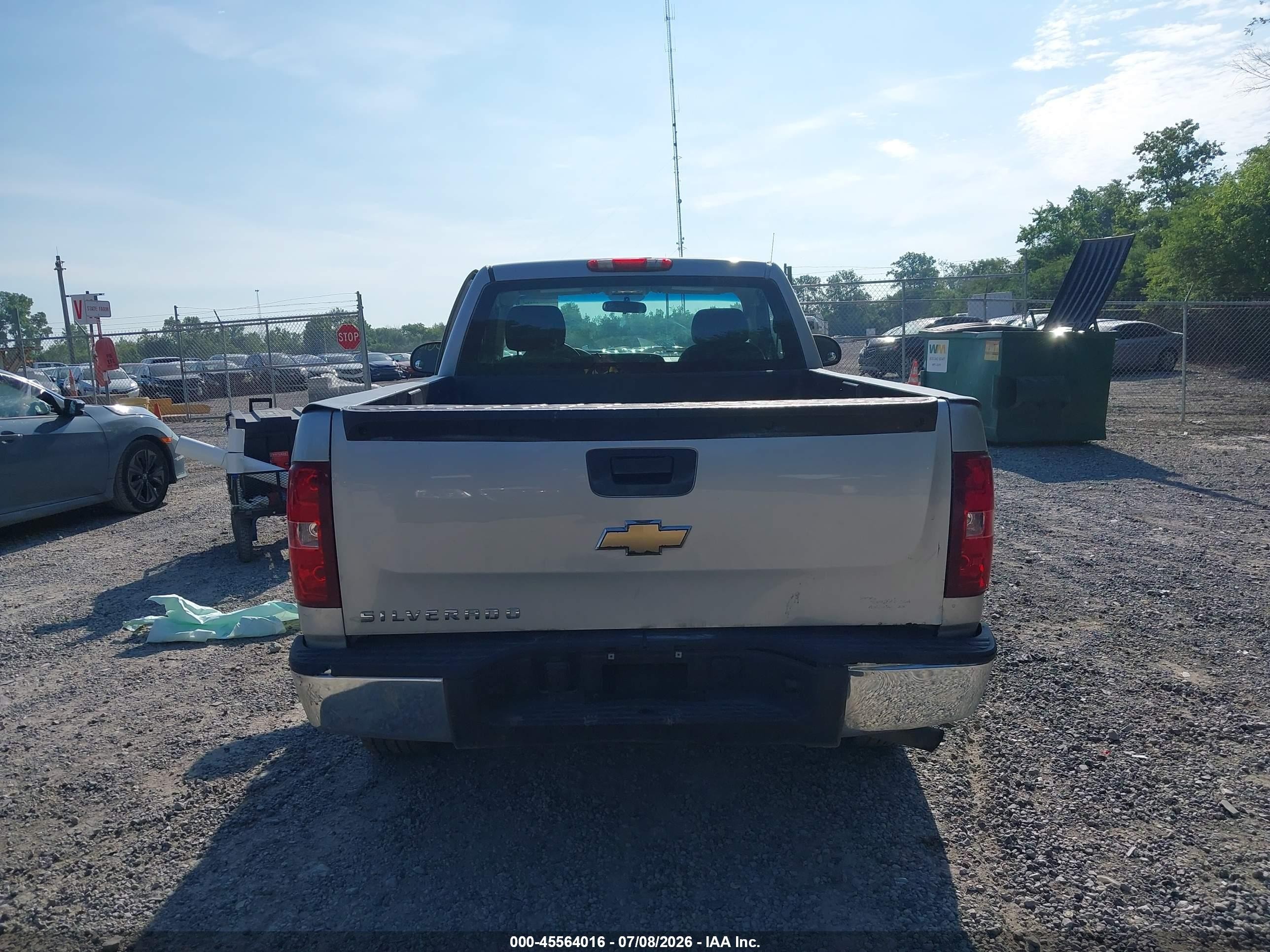 2010 Chevrolet Silverado 1500 Work Truck Silver vin: 1GCPCPEX2AZ246937