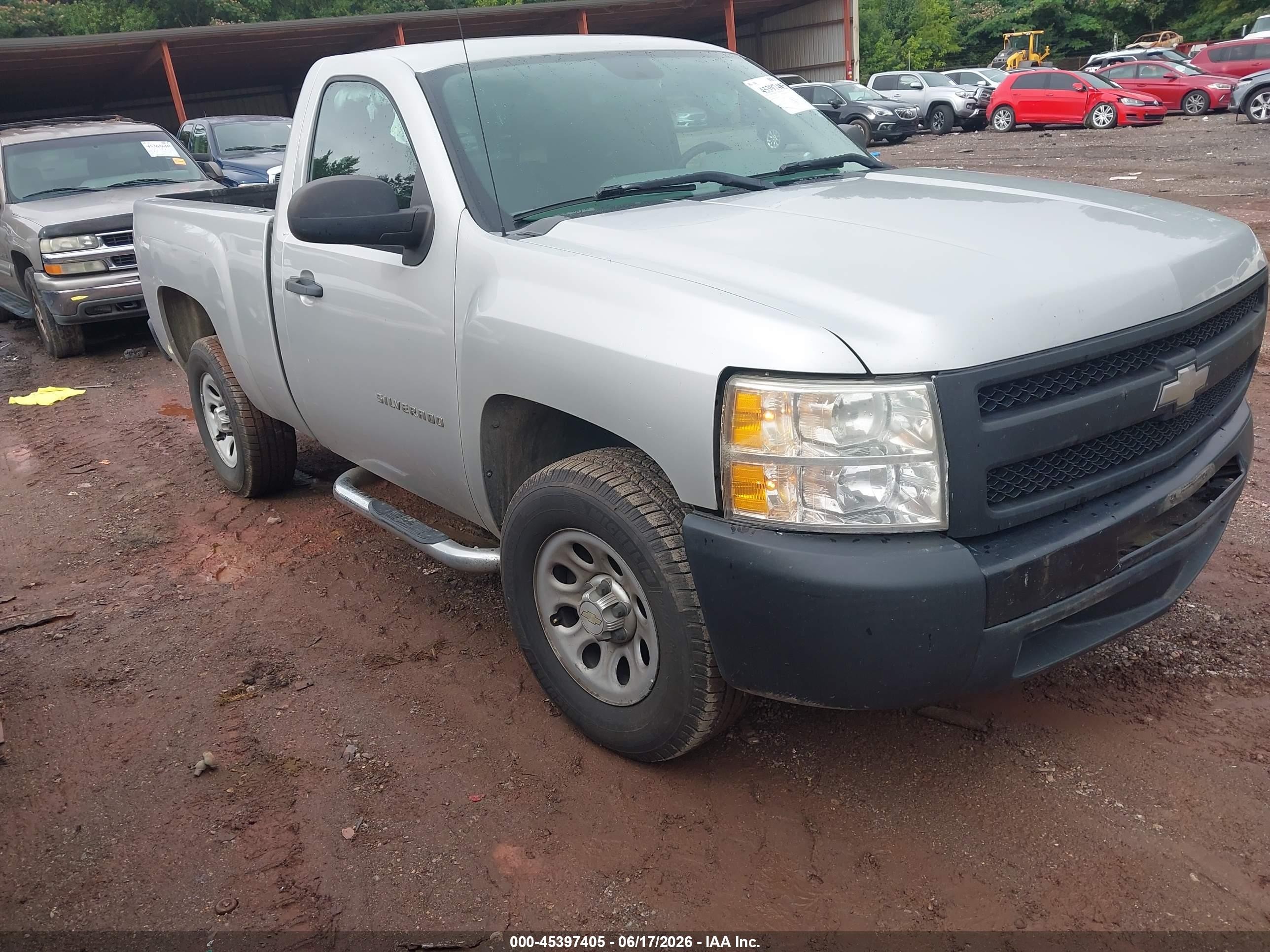 2010 Chevrolet Silverado 1500 Work Truck Silver vin: 1GCPCPEX4AZ132034