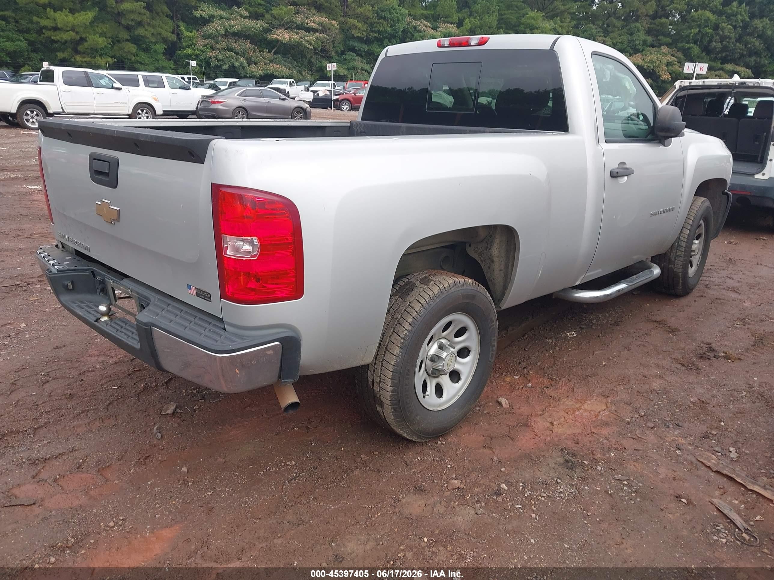 2010 Chevrolet Silverado 1500 Work Truck Silver vin: 1GCPCPEX4AZ132034