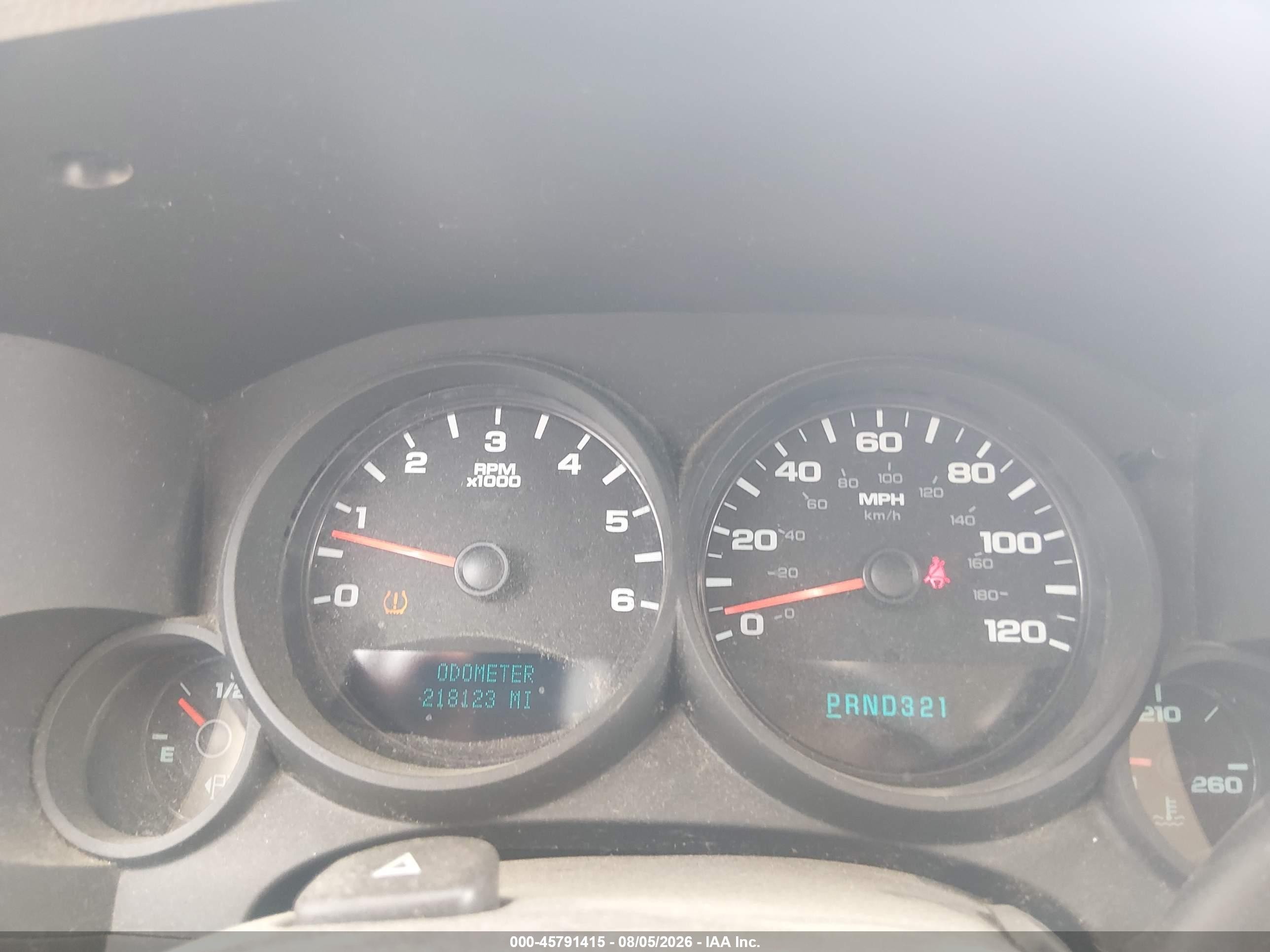 2010 Chevrolet Silverado 1500 Work Truck White vin: 1GCPCPEX4AZ259477