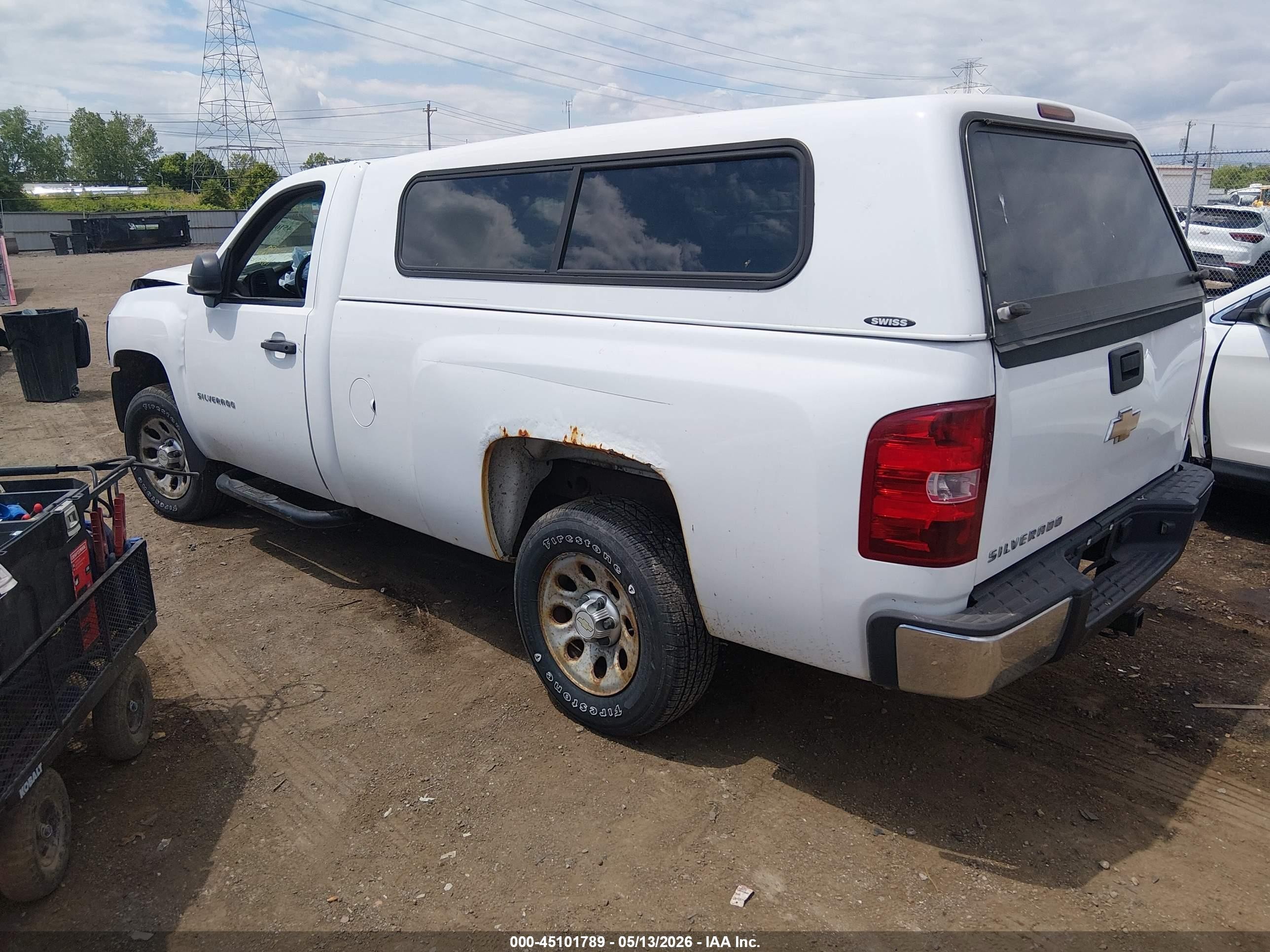 2010 Chevrolet Silverado 1500 Work Truck White vin: 1GCPCPEX5AZ204052
