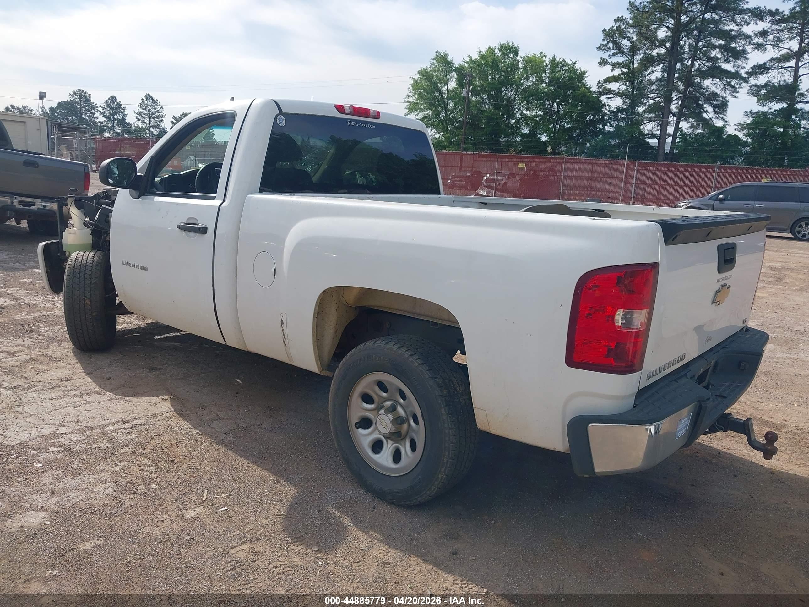 2010 Chevrolet Silverado 1500 Work Truck White vin: 1GCPCPEX5AZ281195