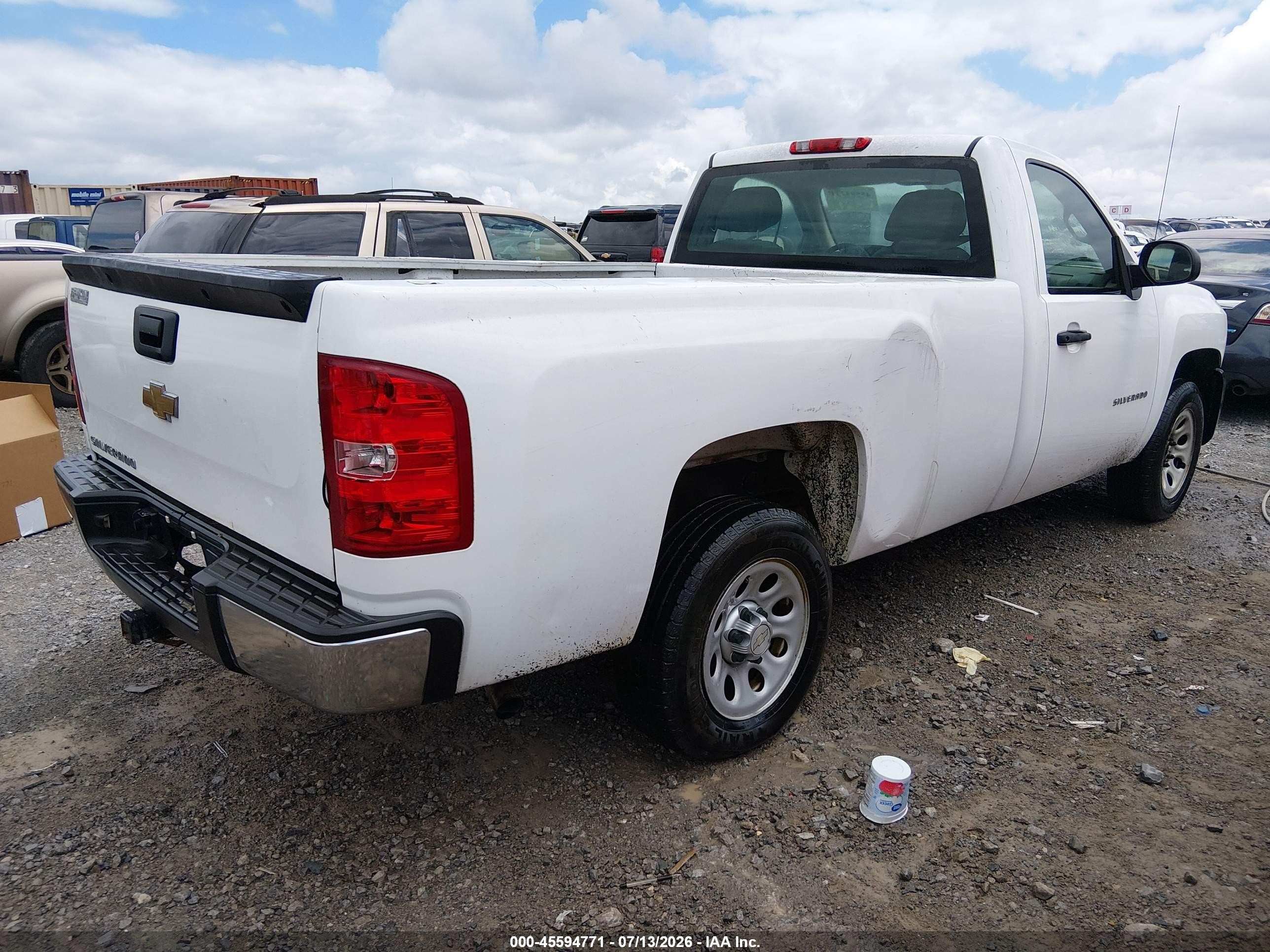 2010 Chevrolet Silverado 1500 Work Truck White vin: 1GCPCPEX8AZ194262