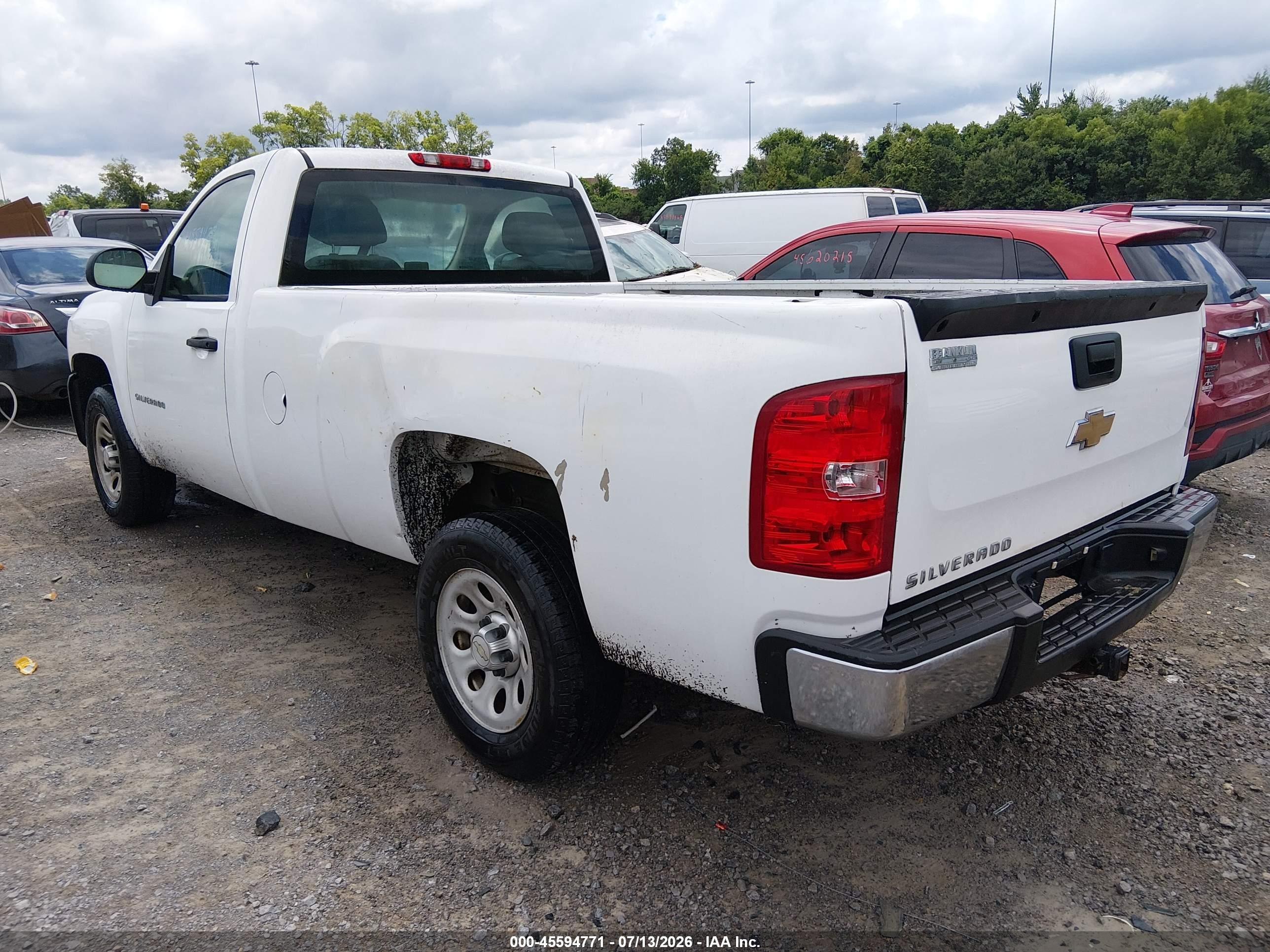 2010 Chevrolet Silverado 1500 Work Truck White vin: 1GCPCPEX8AZ194262