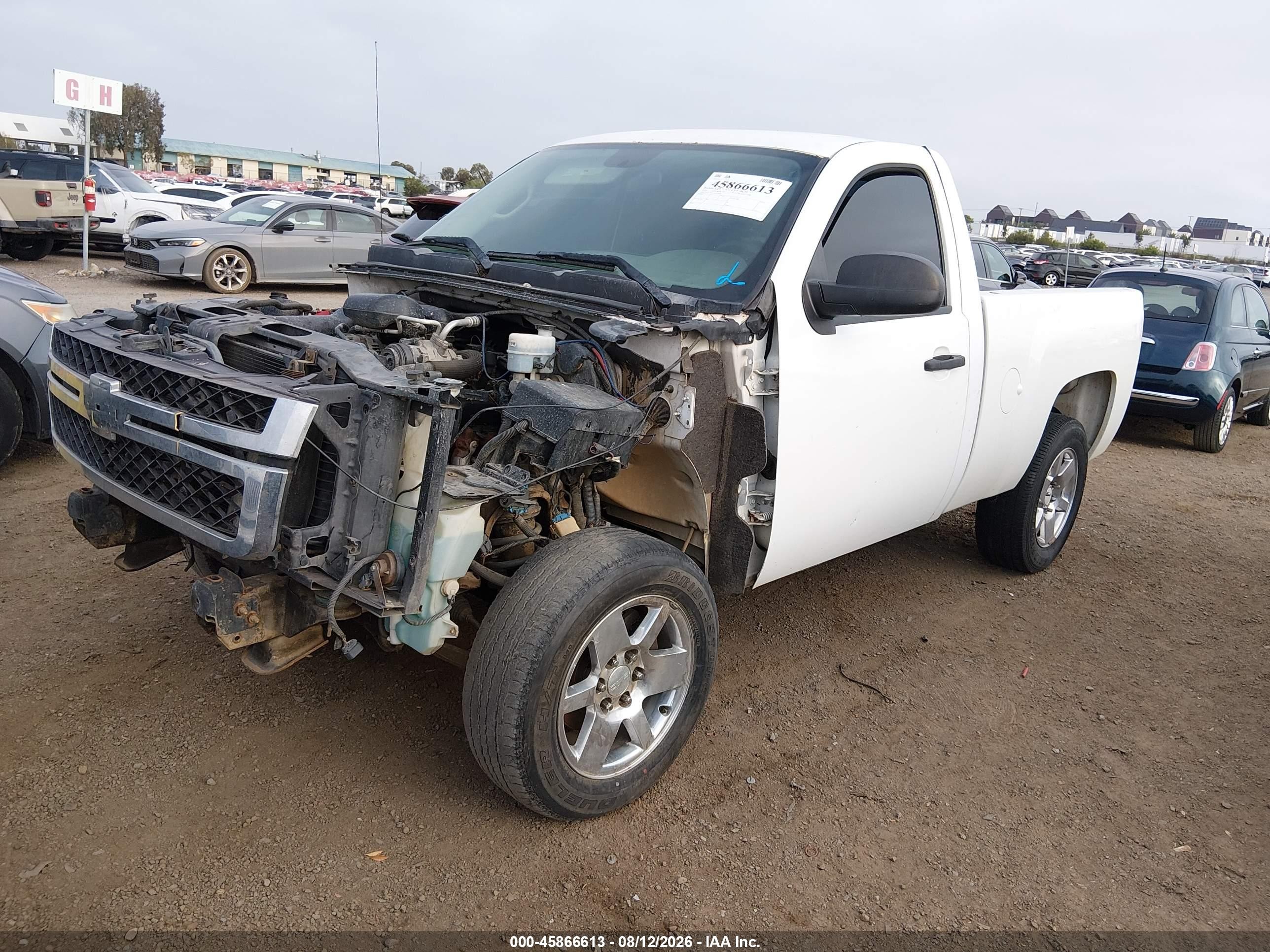 2010 Chevrolet Silverado 1500 Work Truck White vin: 1GCPCPEX9AZ149184