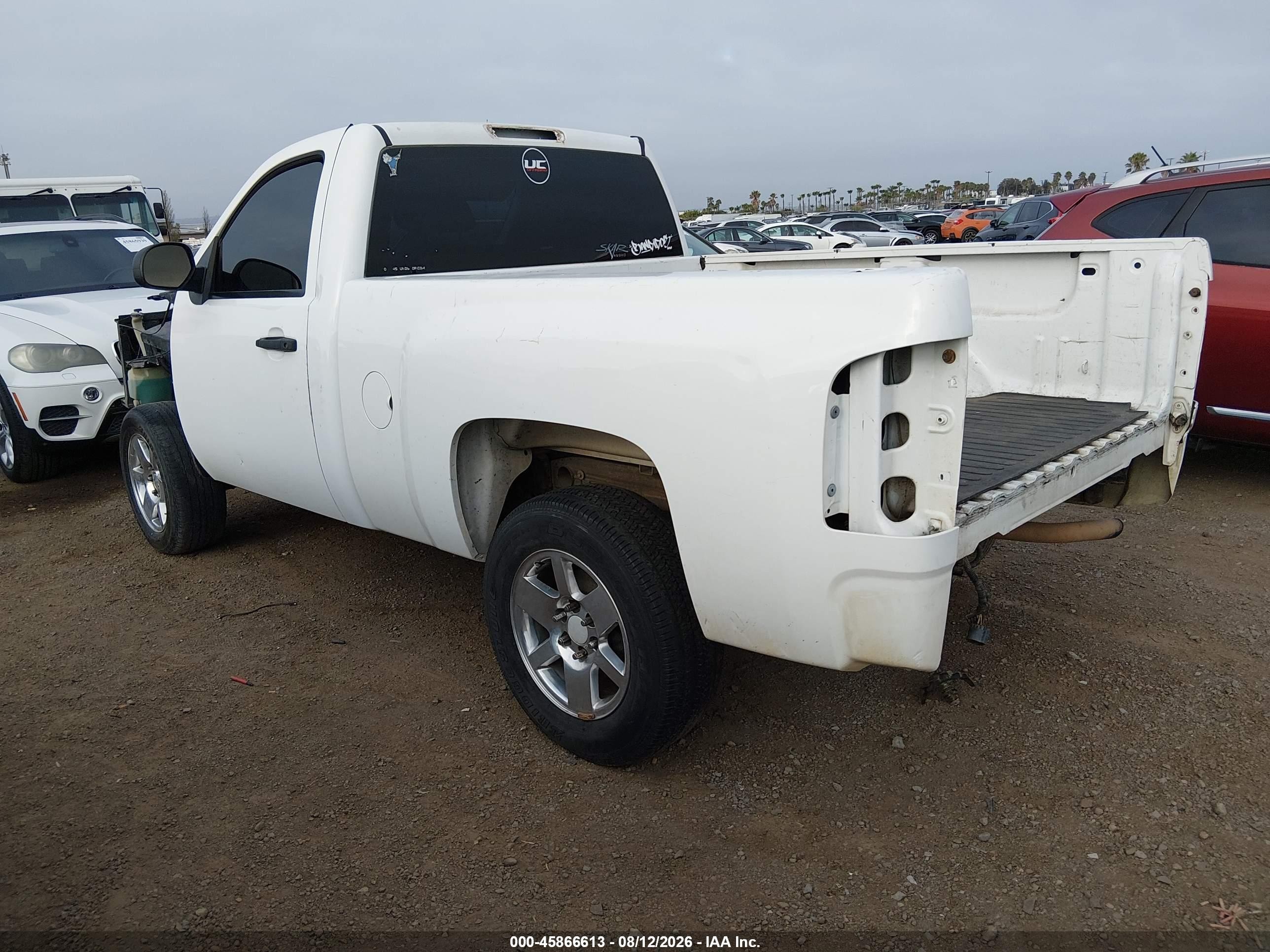 2010 Chevrolet Silverado 1500 Work Truck White vin: 1GCPCPEX9AZ149184