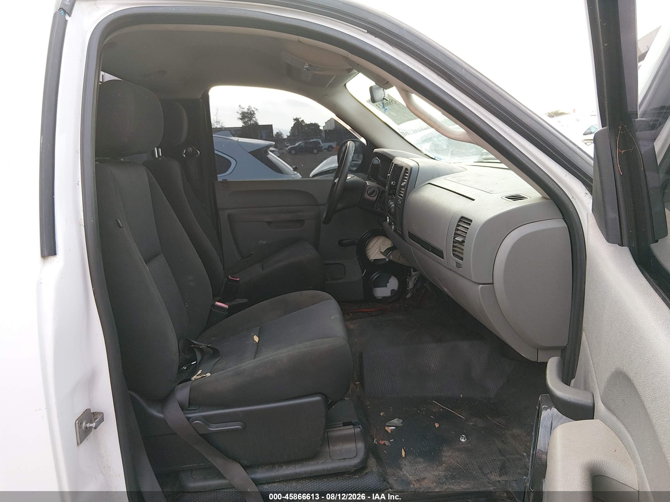 2010 Chevrolet Silverado 1500 Work Truck White vin: 1GCPCPEX9AZ149184