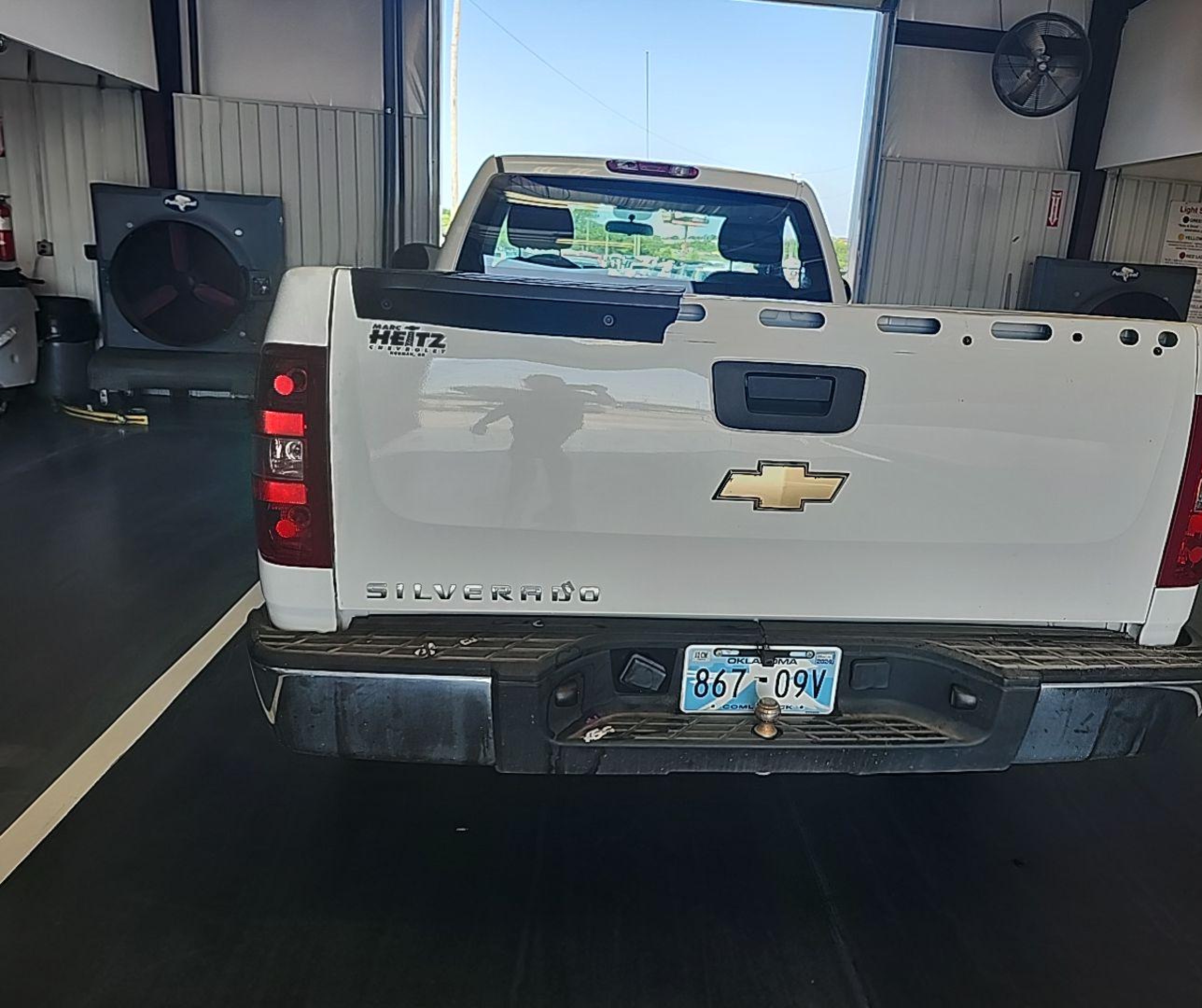 2010 Chevrolet Silverado C1500 vin: 1GCPCPEXXAZ175230