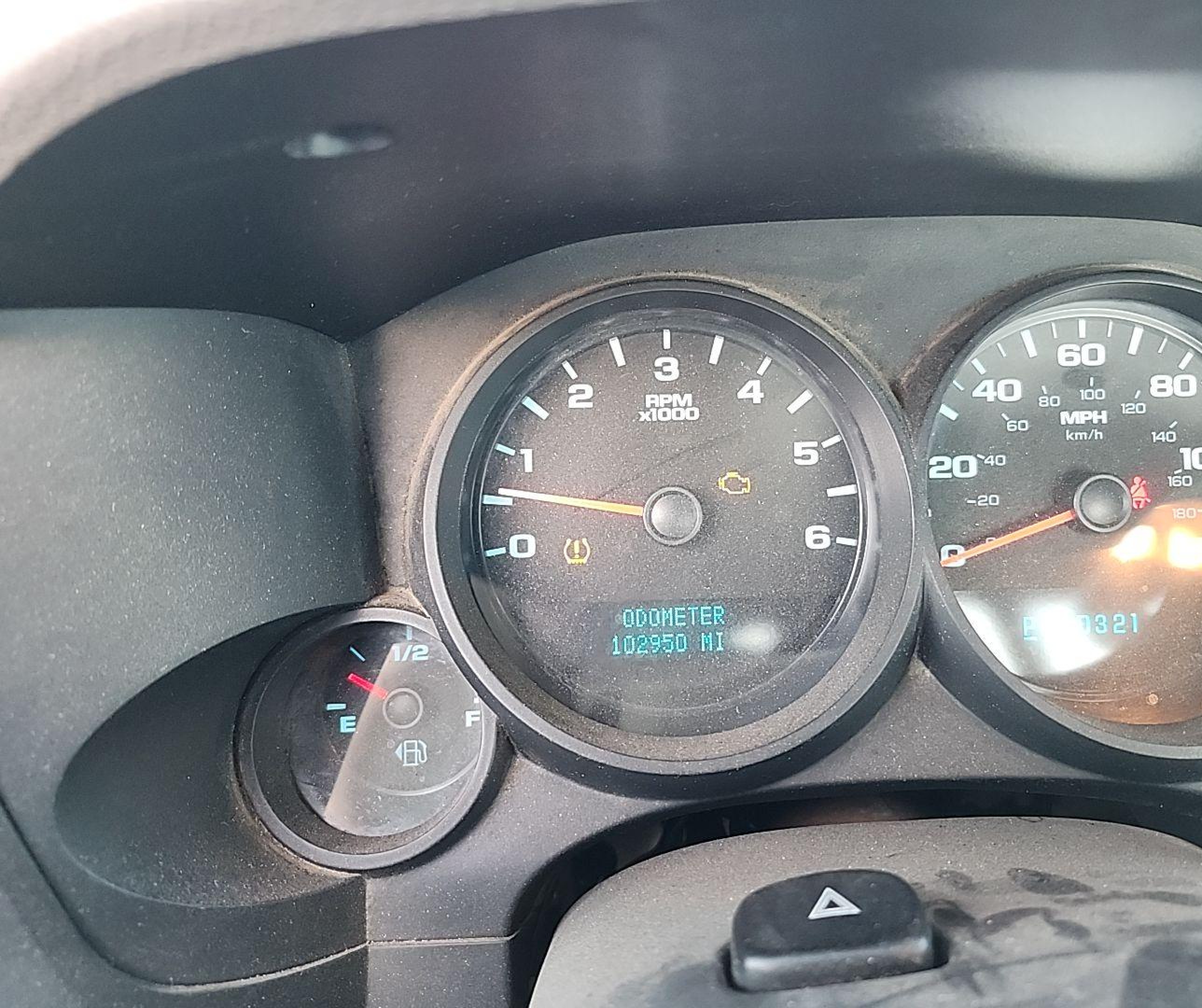 2010 Chevrolet Silverado C1500 vin: 1GCPCPEXXAZ175230