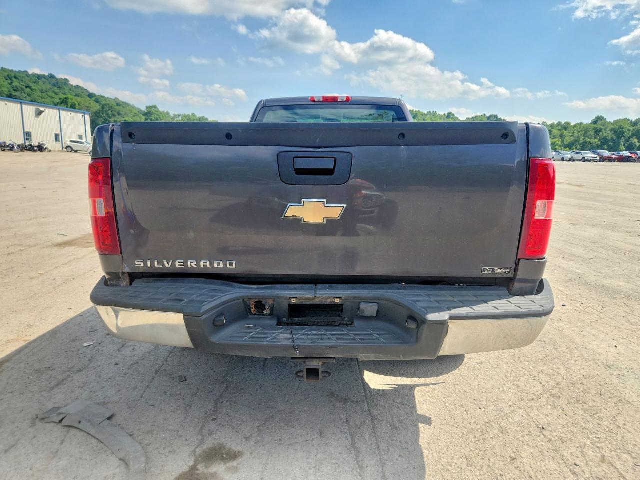 2010 Chevrolet Silverado C1500 Gray vin: 1GCPCPEXXAZ260388