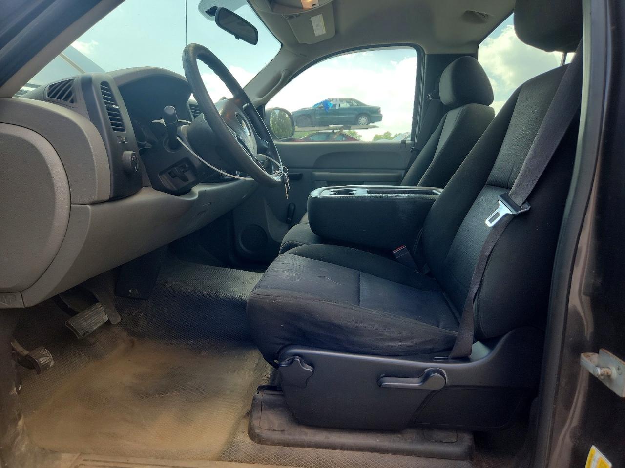 2010 Chevrolet Silverado C1500 Gray vin: 1GCPCPEXXAZ260388
