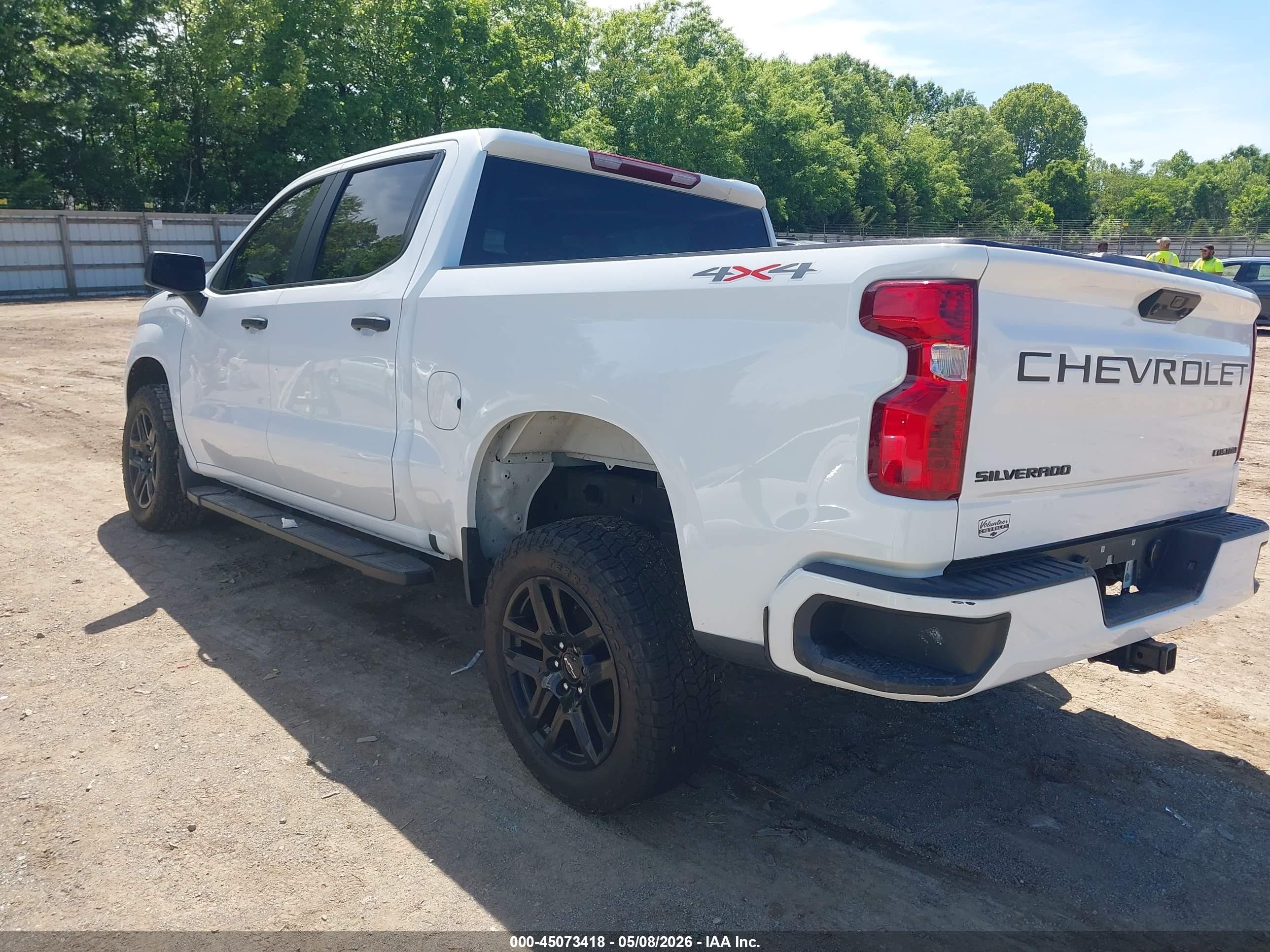 2022 Chevrolet Silverado 1500 4wd  Short Bed Custom Белый vin: 1GCPDBEK0NZ508657