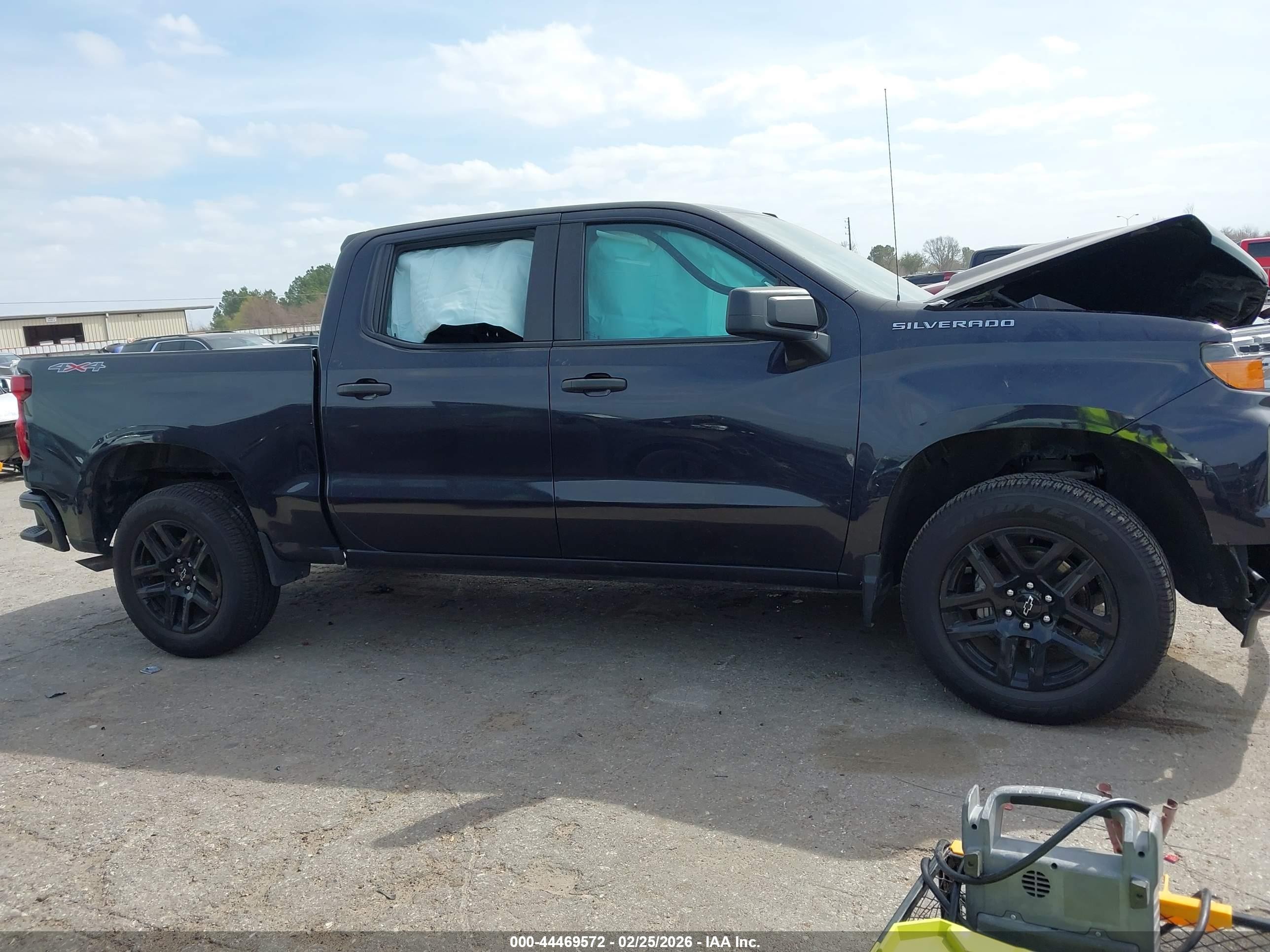 2022 Chevrolet Silverado 1500   Black vin: 1GCPDBEK6NZ634067