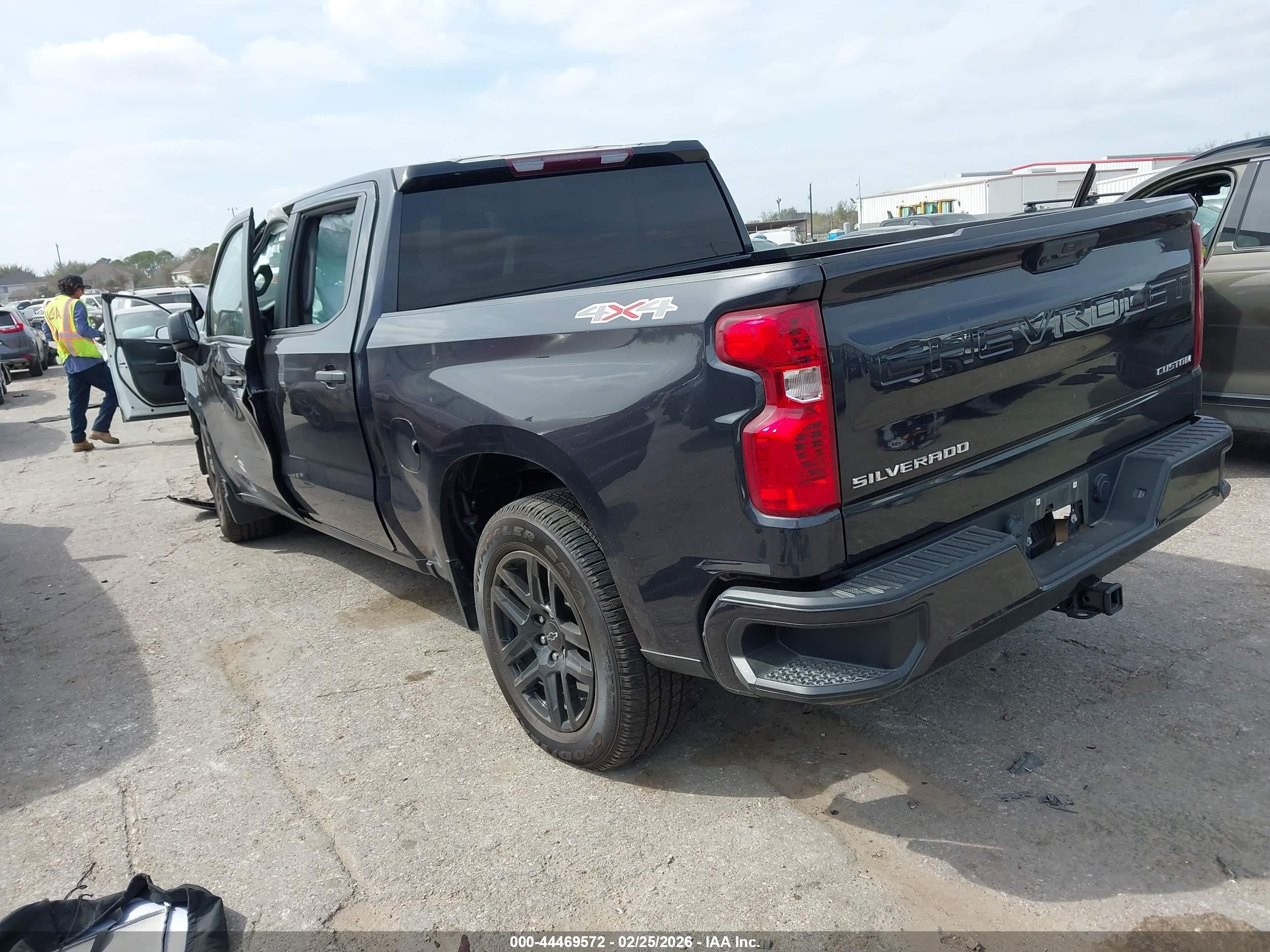 2022 Chevrolet Silverado 1500   Black vin: 1GCPDBEK6NZ634067