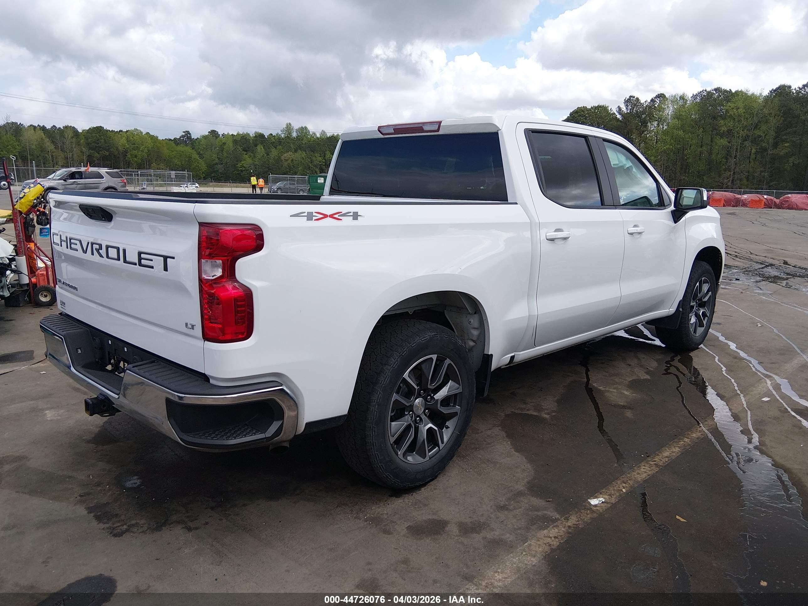 2023 Chevrolet Silverado 1500 4wd  Short Bed Lt With 2fl Белый vin: 1GCPDKEK0PZ120038
