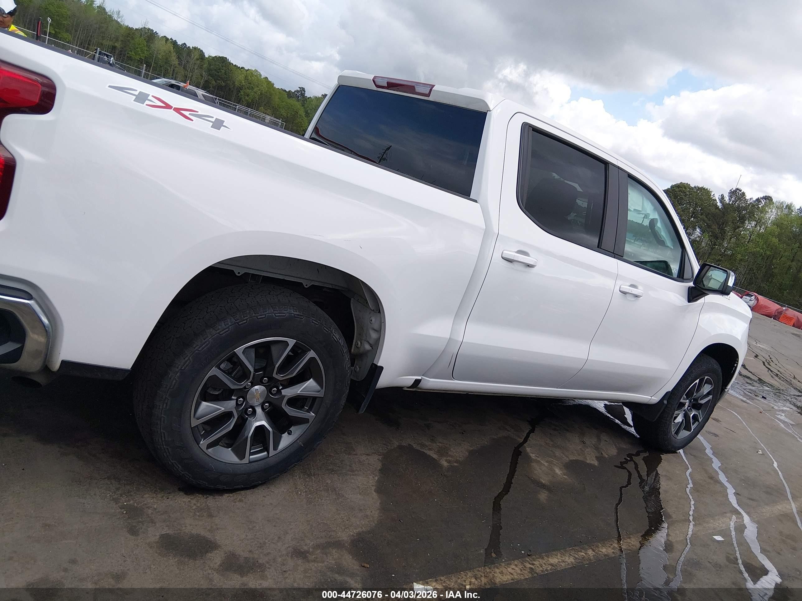 2023 Chevrolet Silverado 1500 4wd  Short Bed Lt With 2fl Белый vin: 1GCPDKEK0PZ120038
