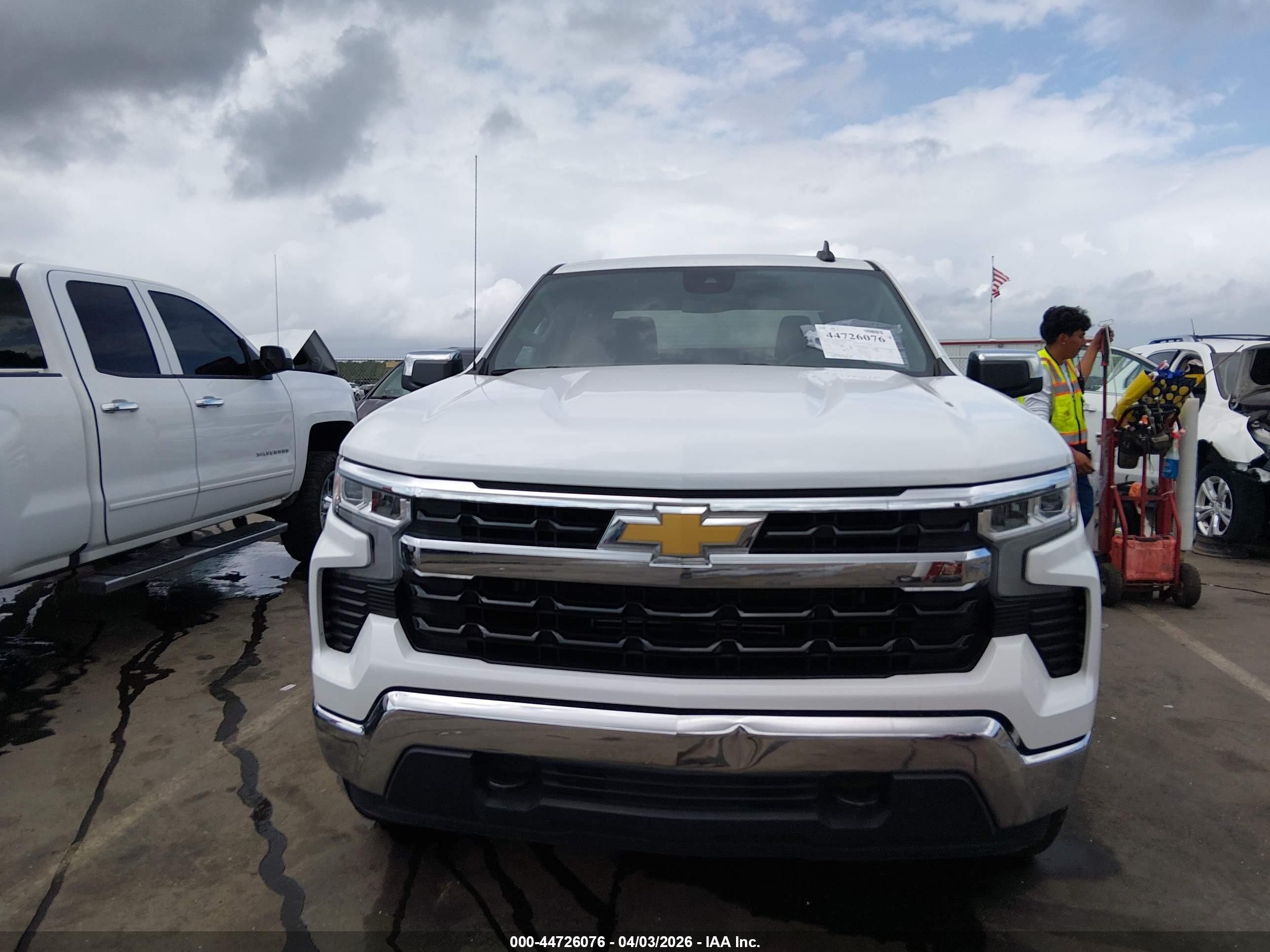 2023 Chevrolet Silverado 1500 4wd  Short Bed Lt With 2fl Белый vin: 1GCPDKEK0PZ120038