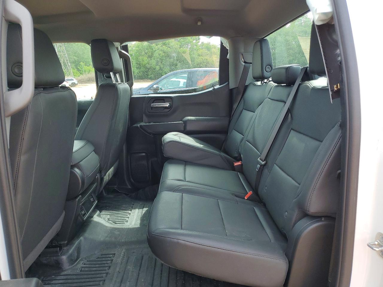 2025 Chevrolet Silverado K1500 White vin: 1GCPKAEK1SZ155129